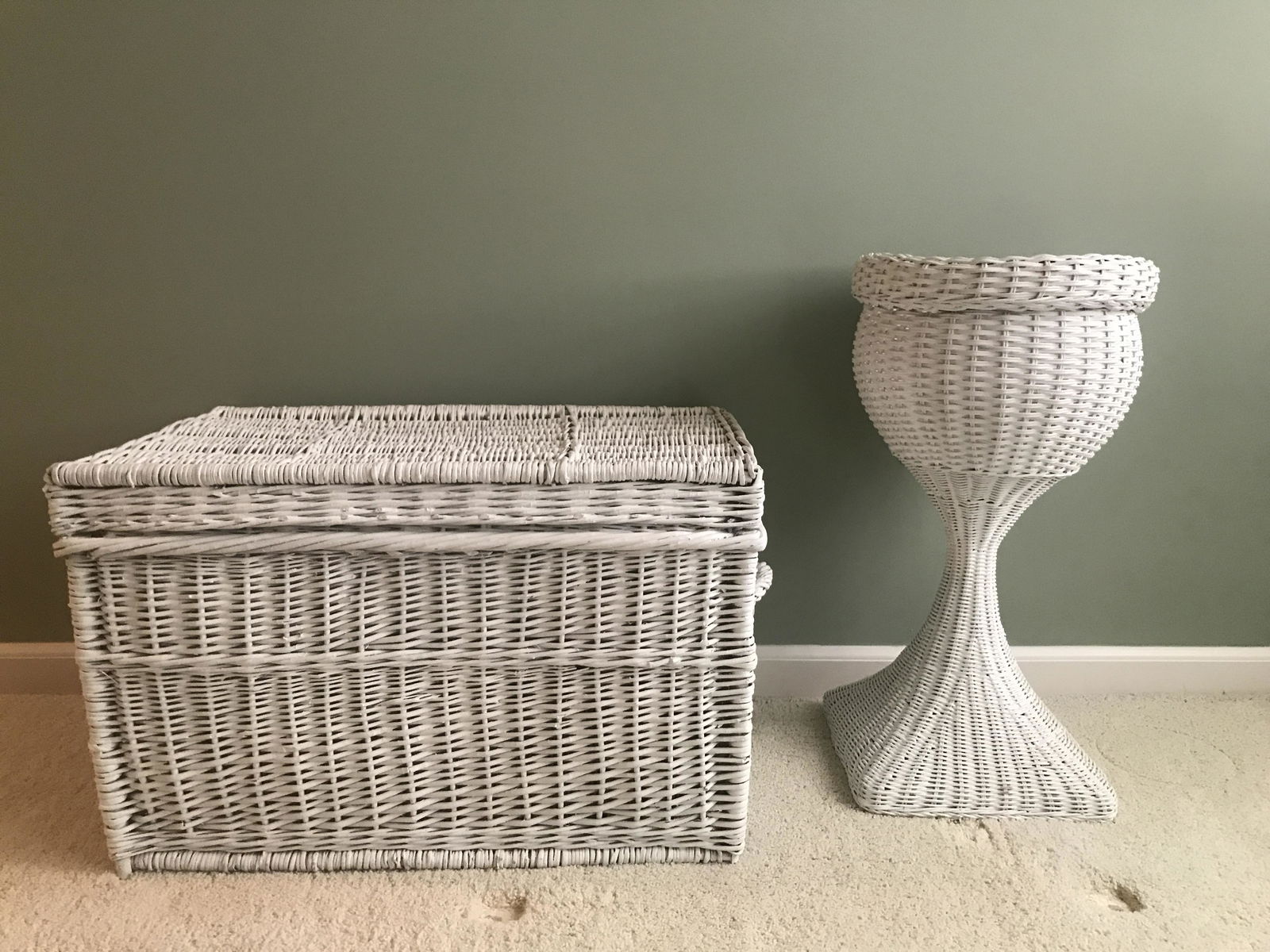 Wicker Trunk and Planter (1 of 3)