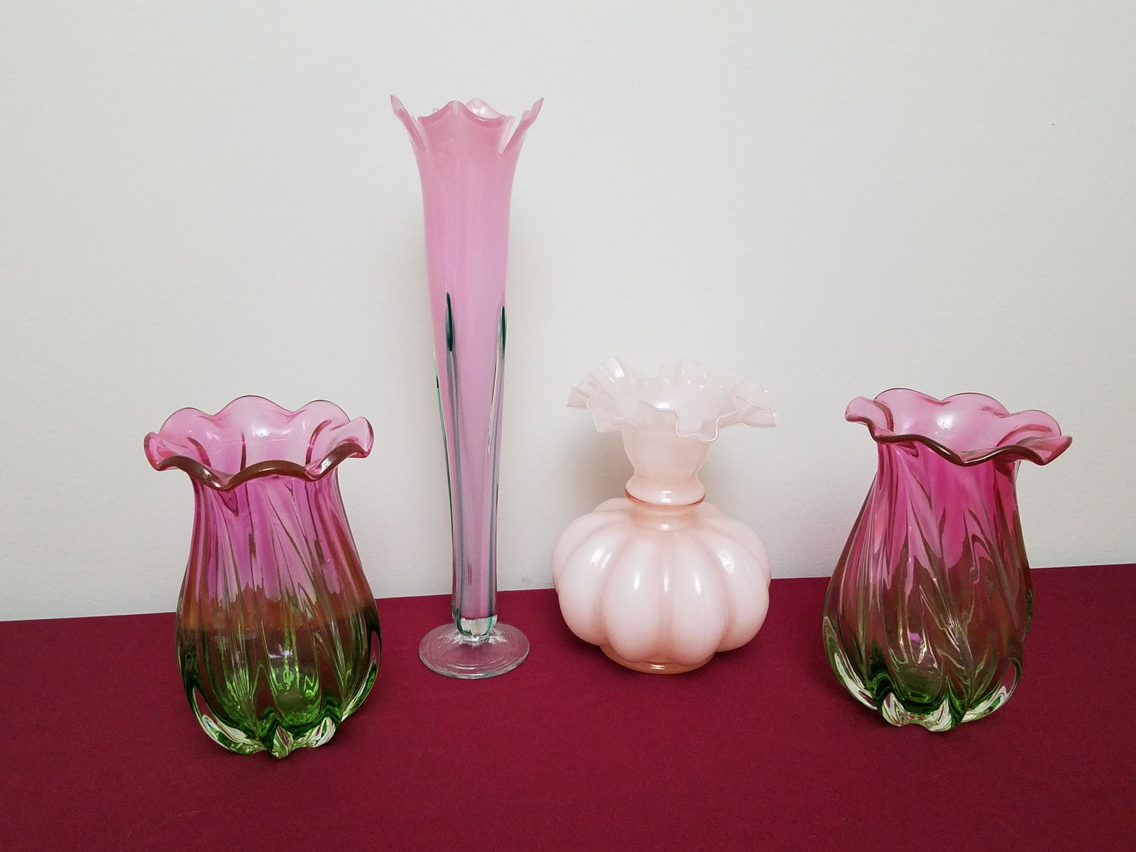 4 Pcs Pink Glass incl Ron Mynatt Vase (1 of 5)