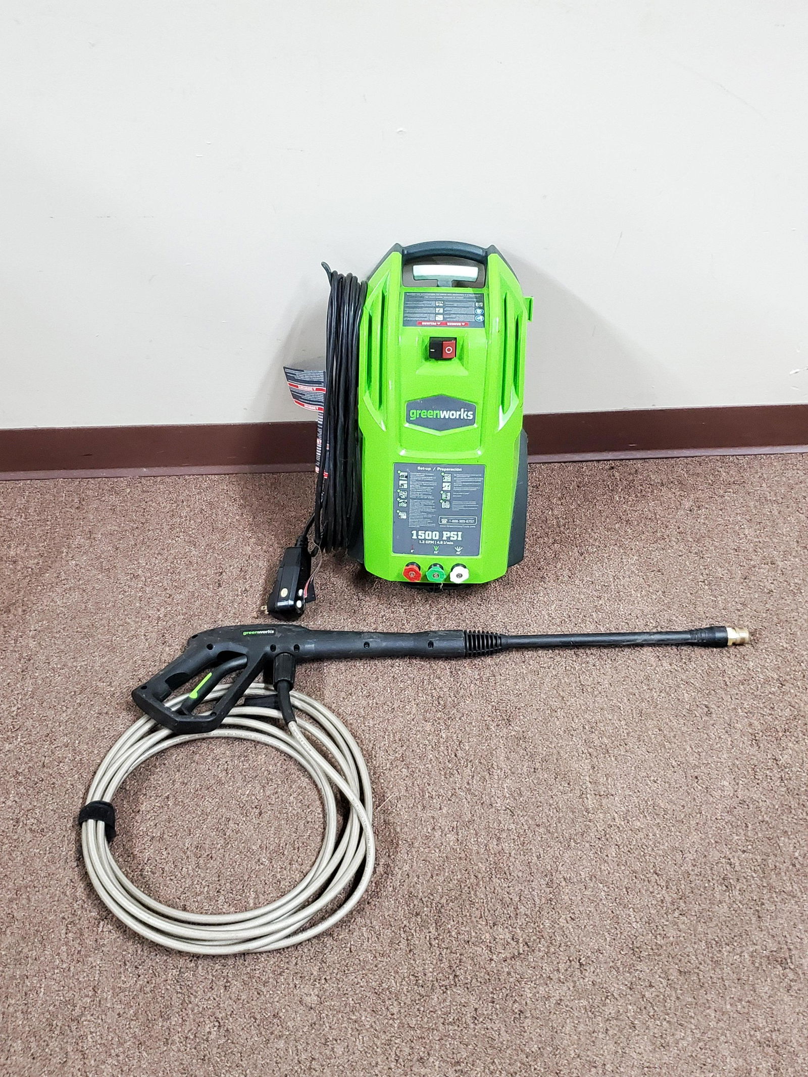 GreenWorks 1500 PSI Power Washer (1 of 2)