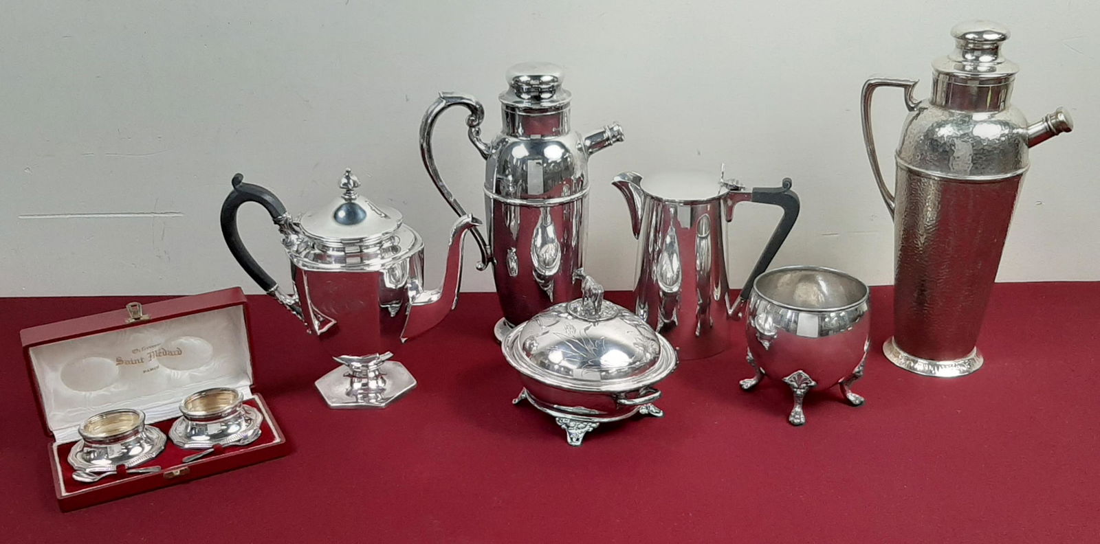 7 Pcs Silverplate incl. Cocktail Shakers (1 of 10)