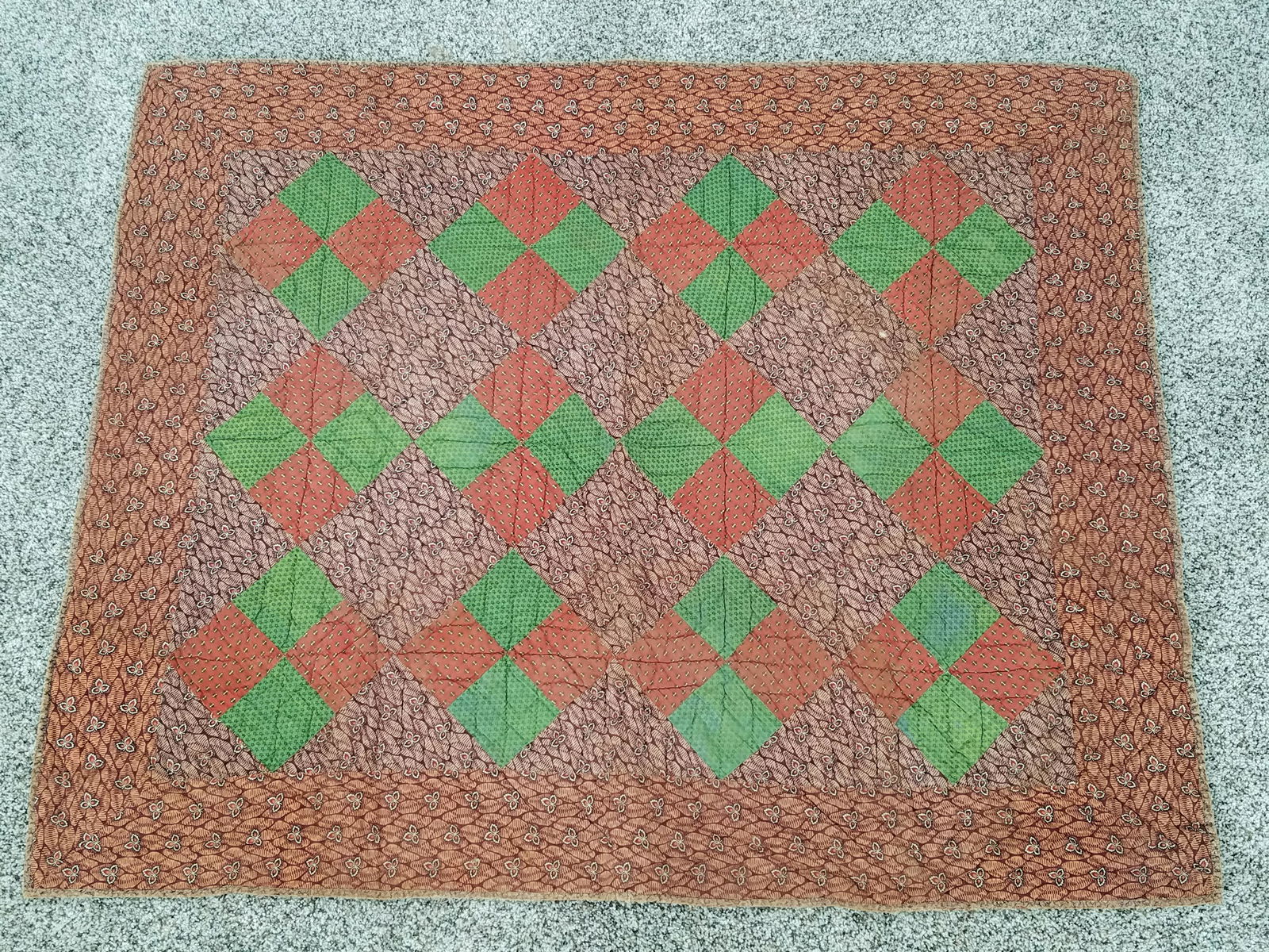 Antique Crib Quilt (1 of 3)