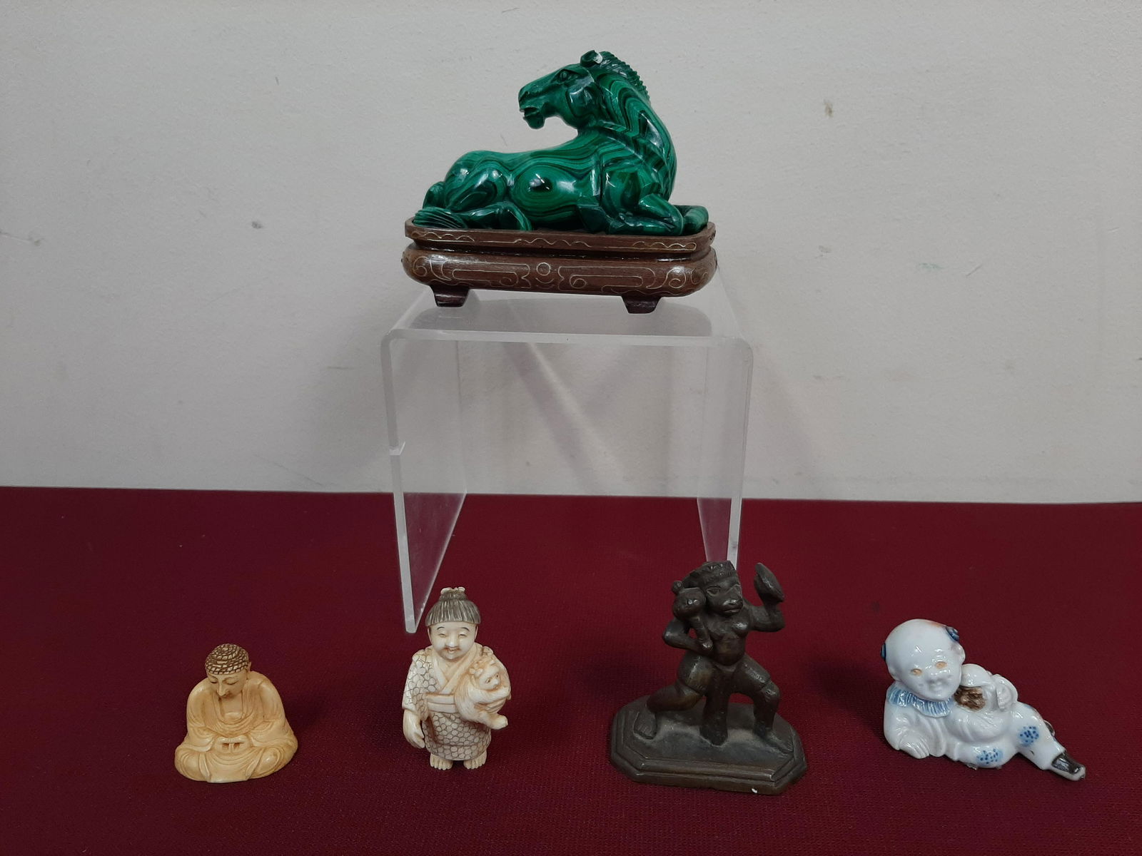 5 Asian Cabinet figures incl. Malachite Horse (1 of 4)