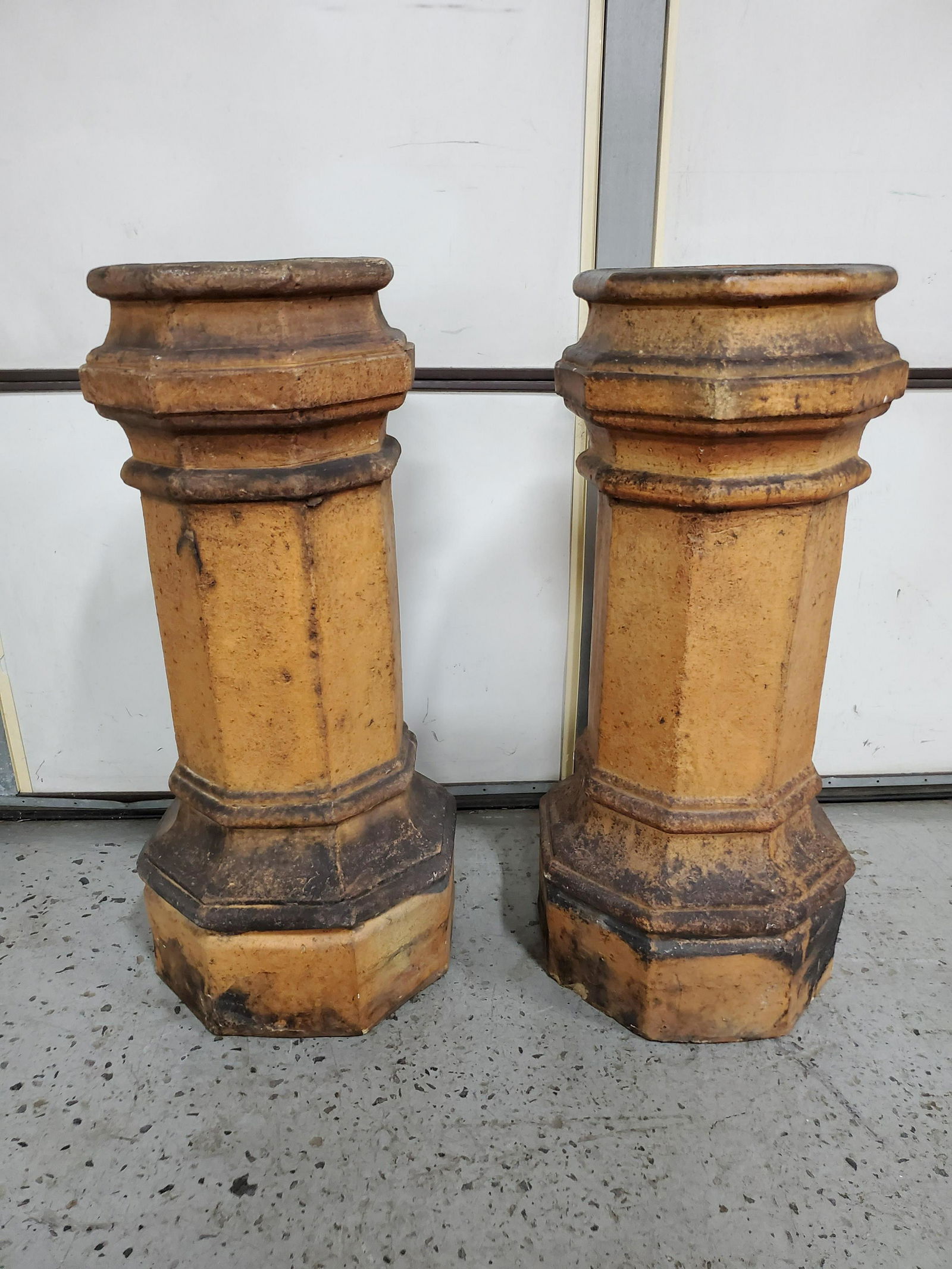 2 English Terracotta Chimney Pots (1 of 2)