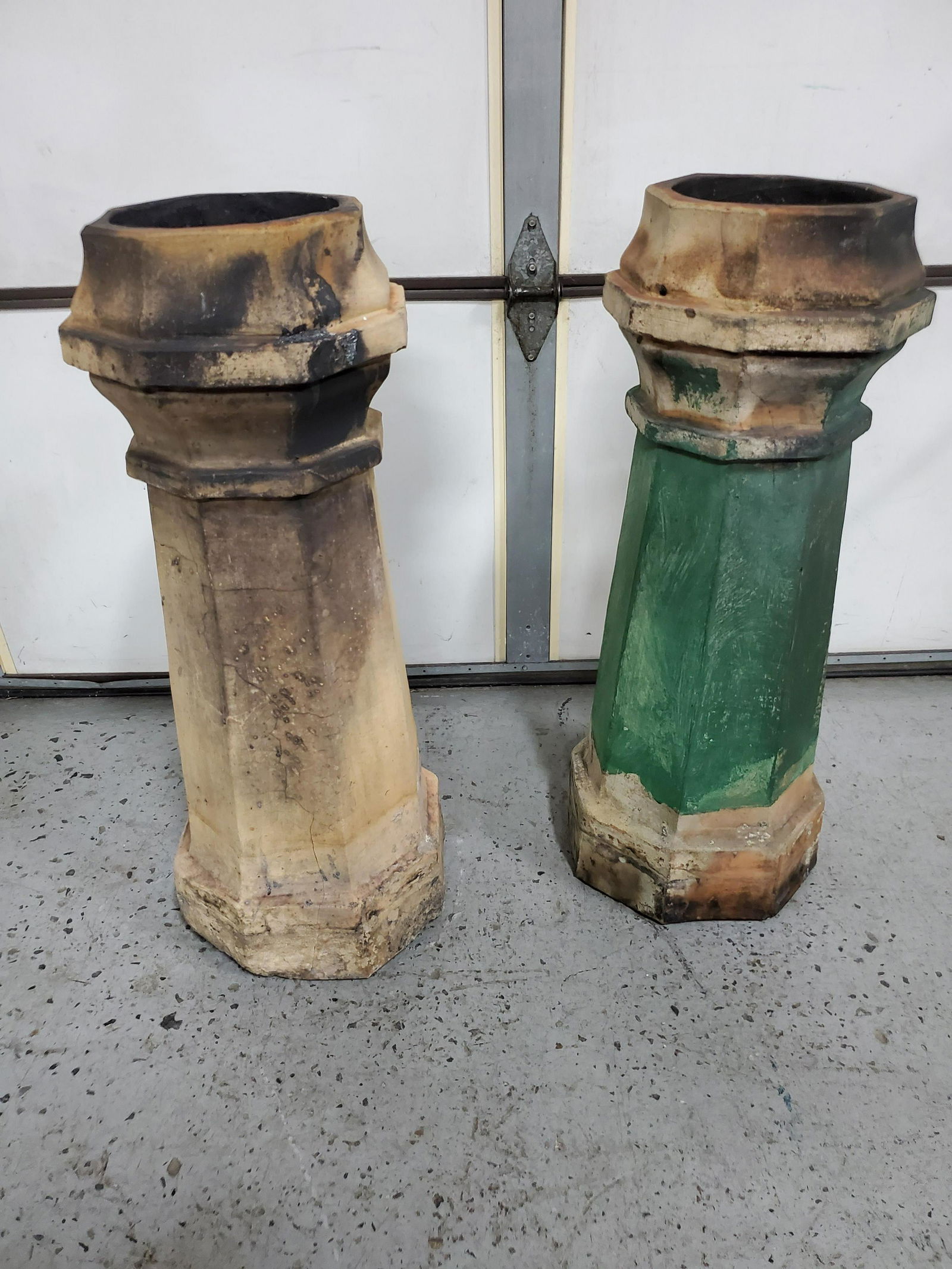 2 English Terracotta Chimney Pots (1 of 4)