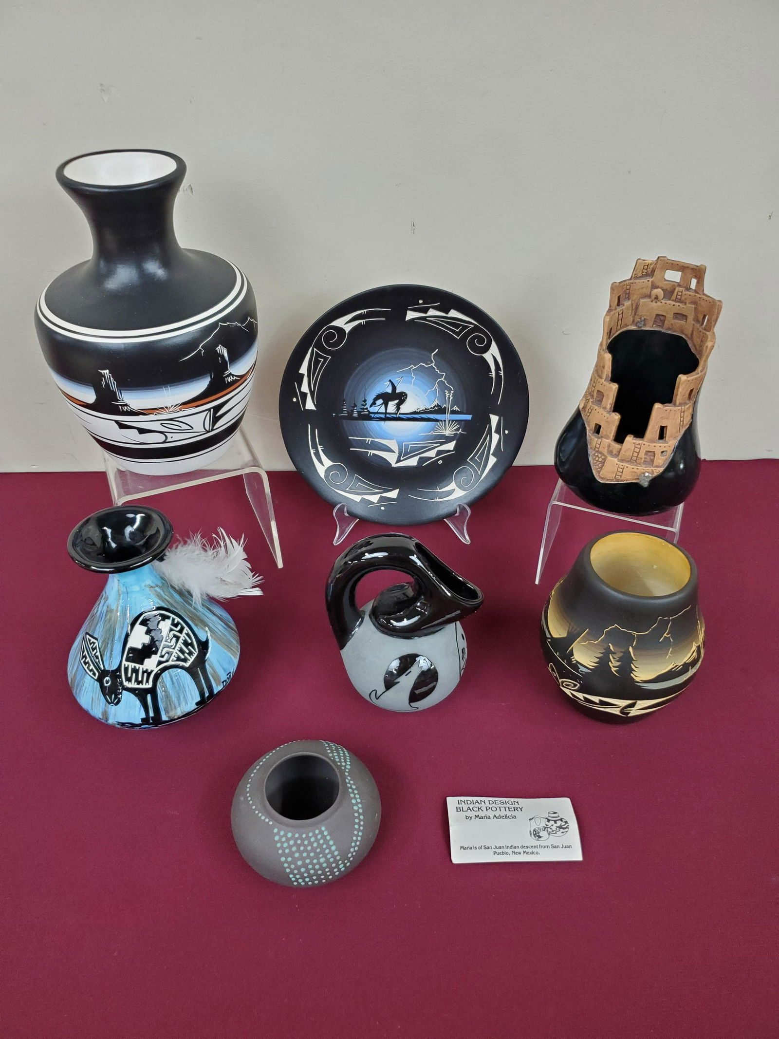 7 Pcs Native American Pottery (1 of 4)