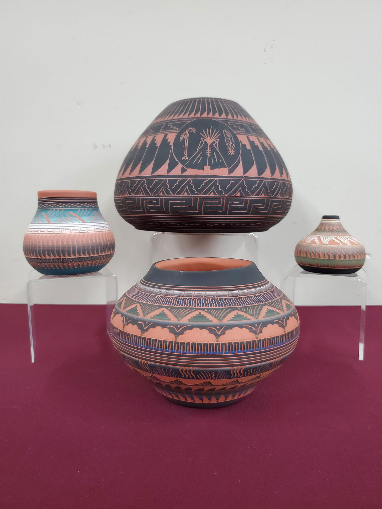 6 Pcs Navajo Pottery (1 of 4)