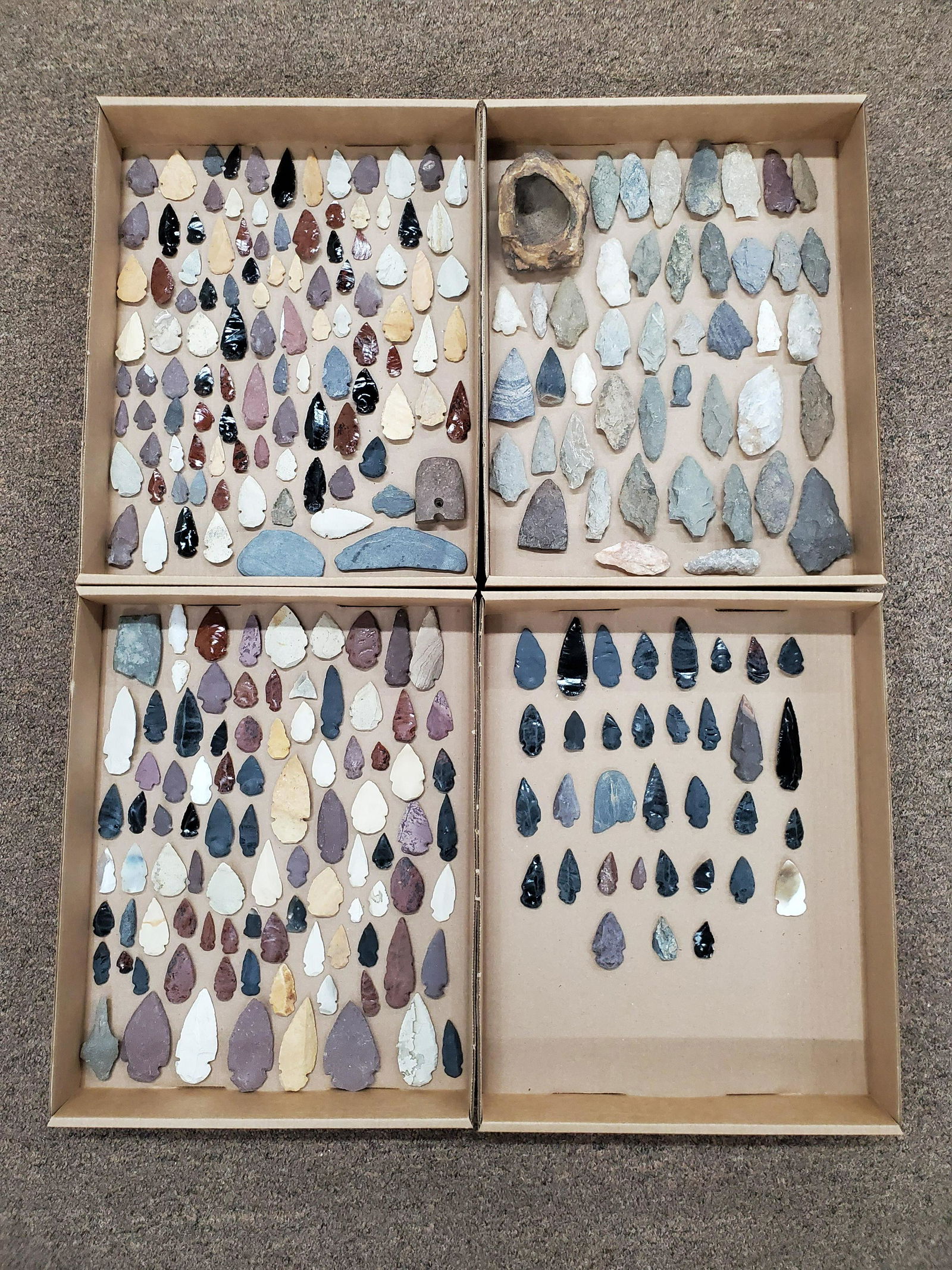 Approx 272Pcs of Native American Stone Tools (1 of 5)