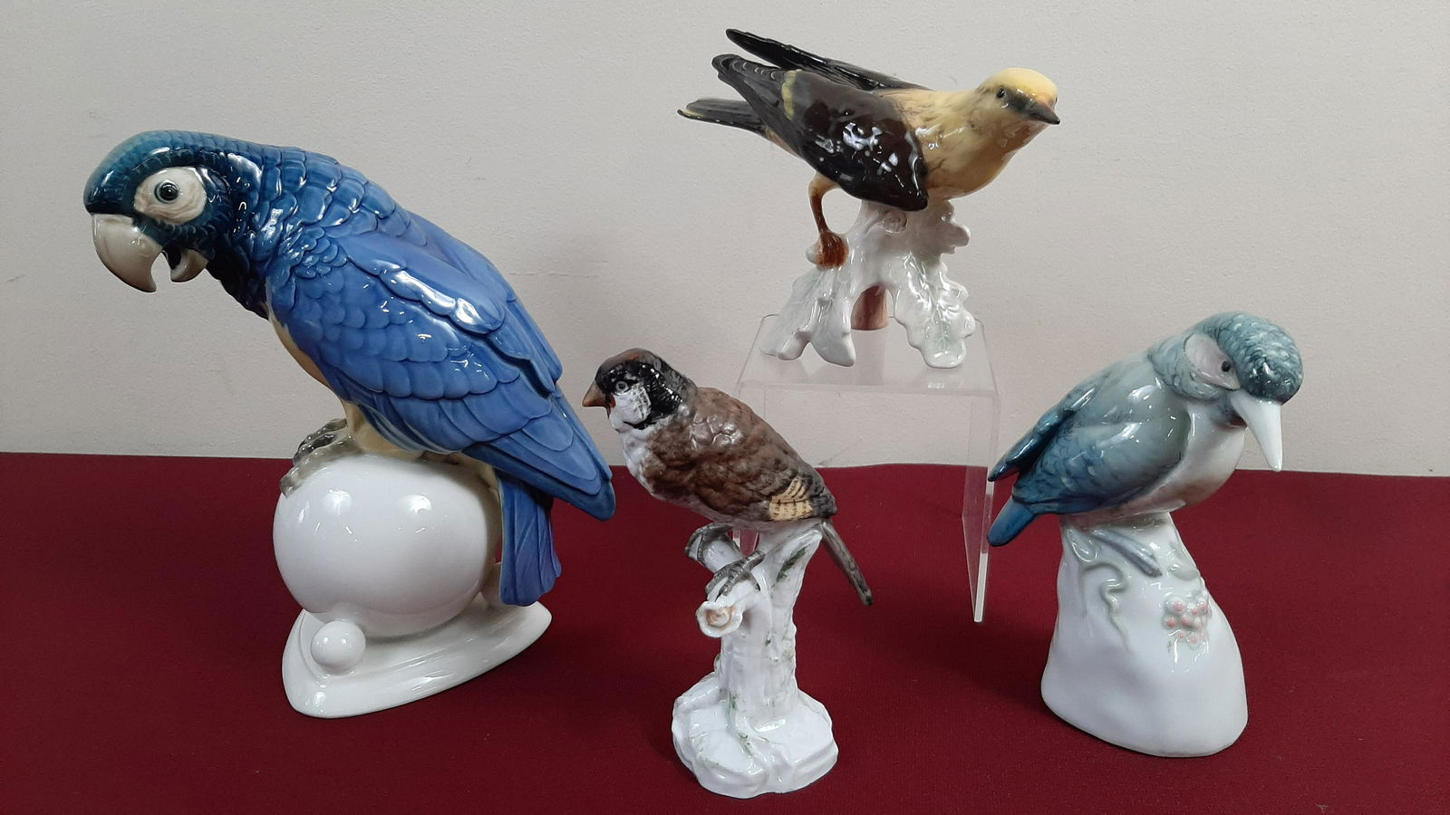 4 Porcelain Birds incl. Hutschenreuther: Also includes Goebel. 4" to 8" wide X 4 3/4" to 8 1/2" high.