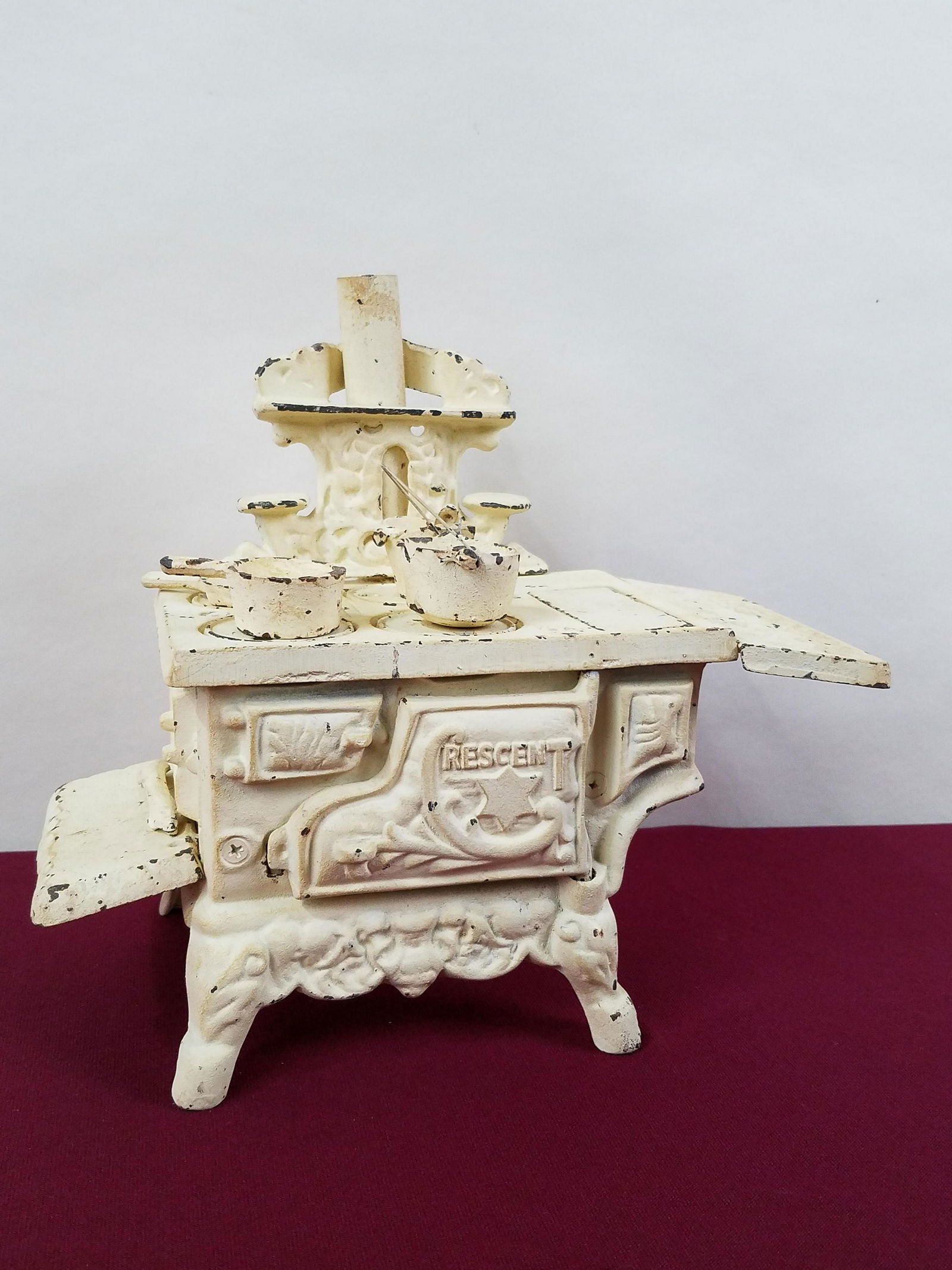 Crescent Miniature Stove with Accessories (1 of 4)