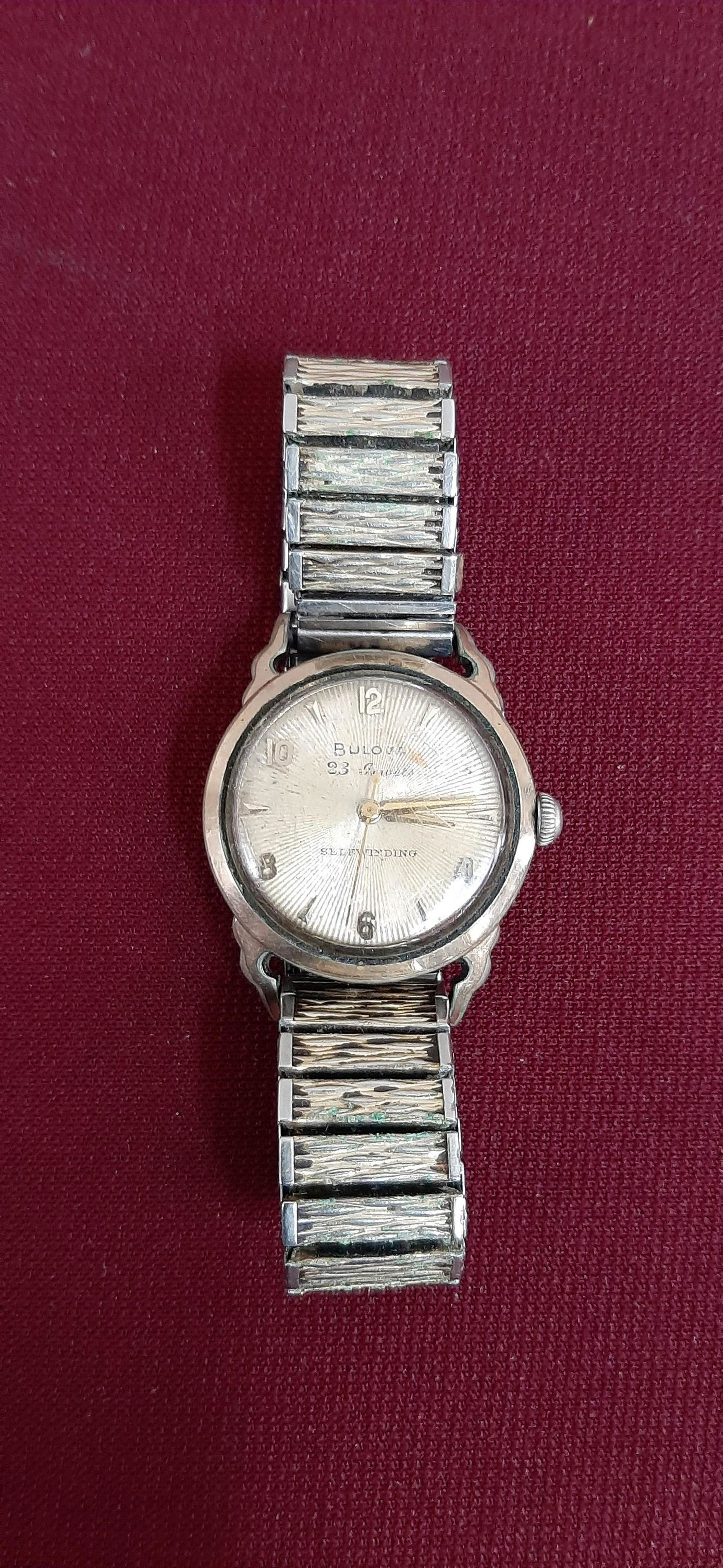 Bulova 23 Jewels Wristwatch (1 of 2)