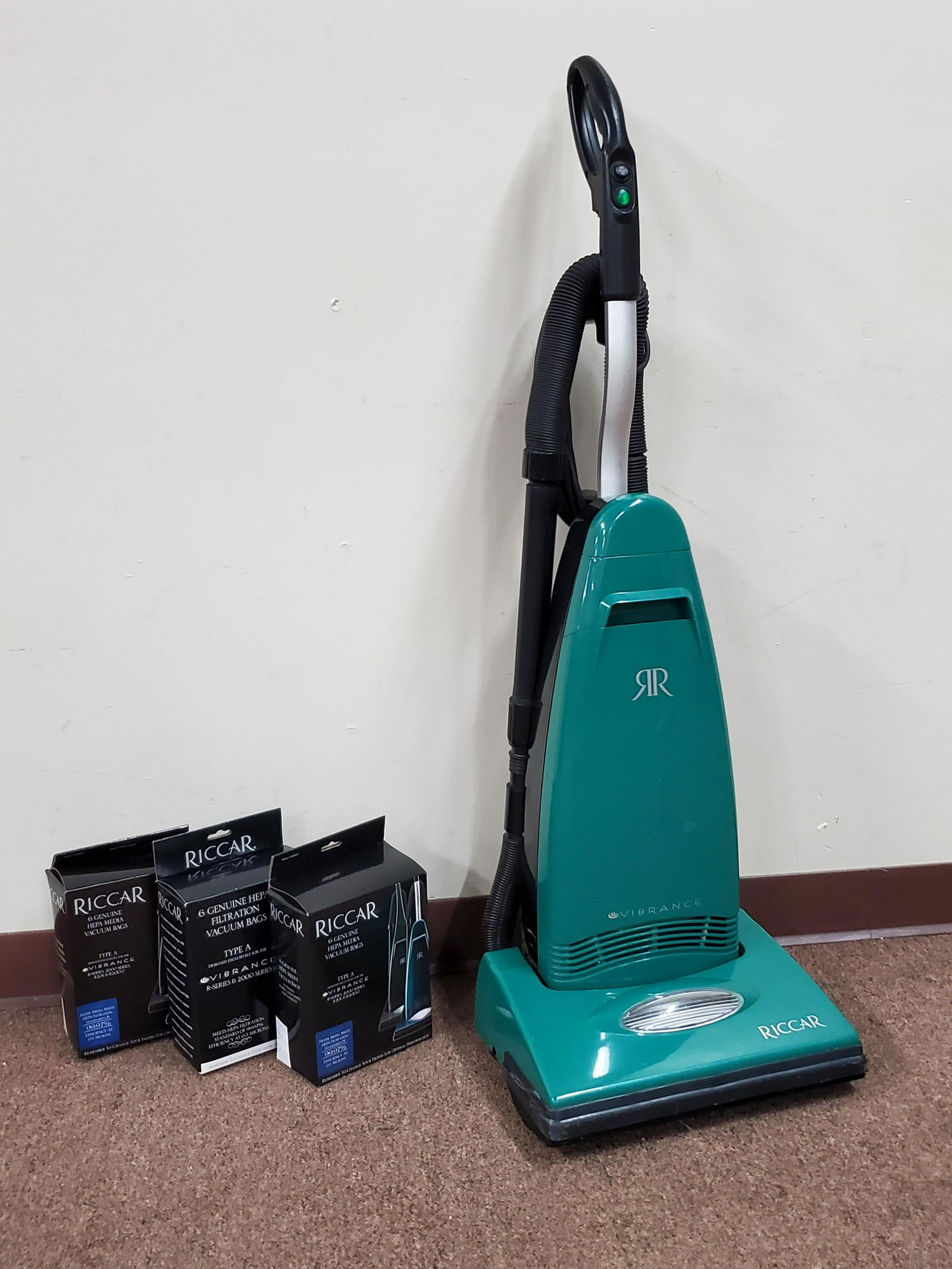 Riccar Vacuum (1 of 1)