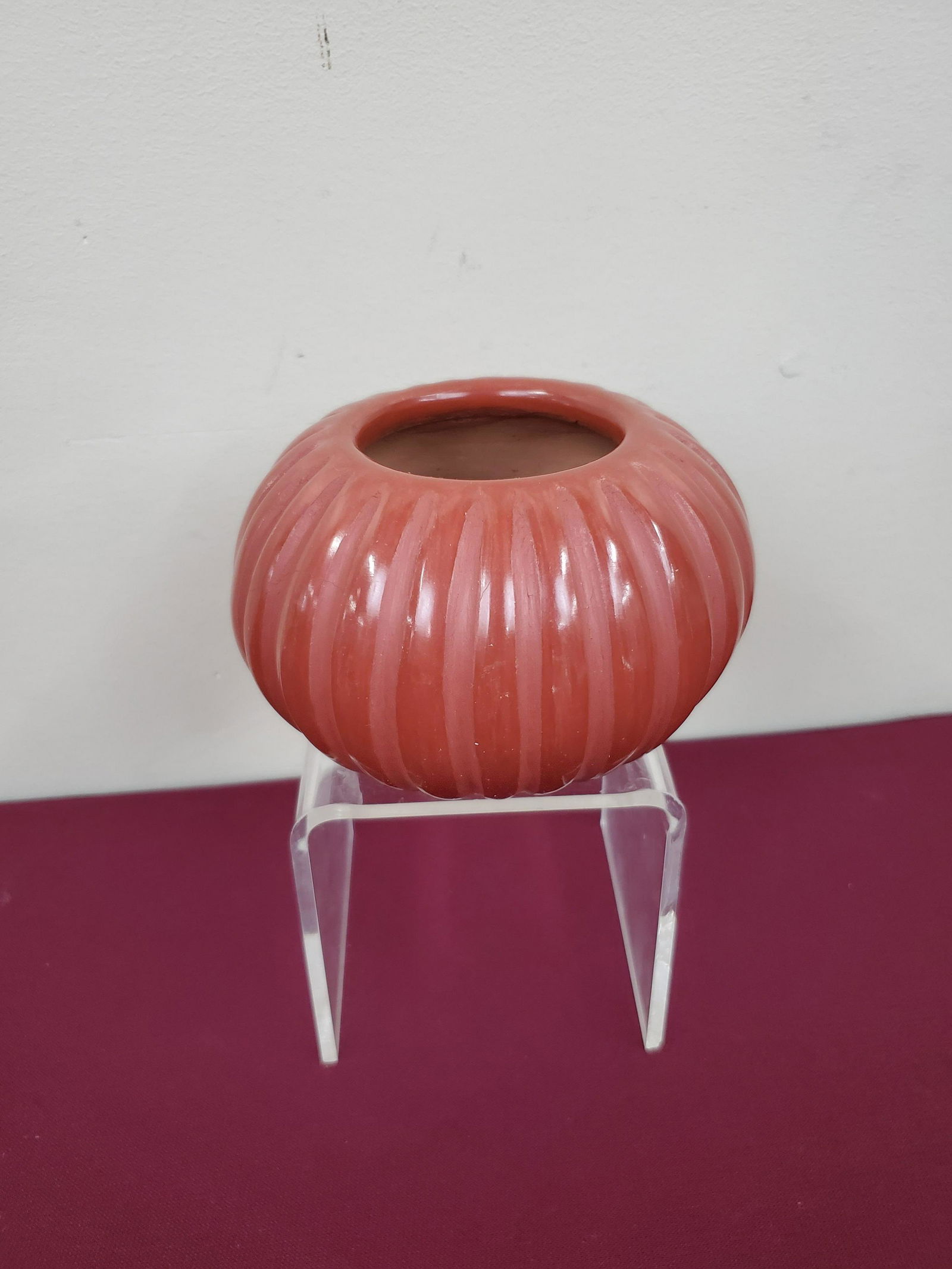Angela Bac Red Santa Clara Melon Vase (1 of 3)