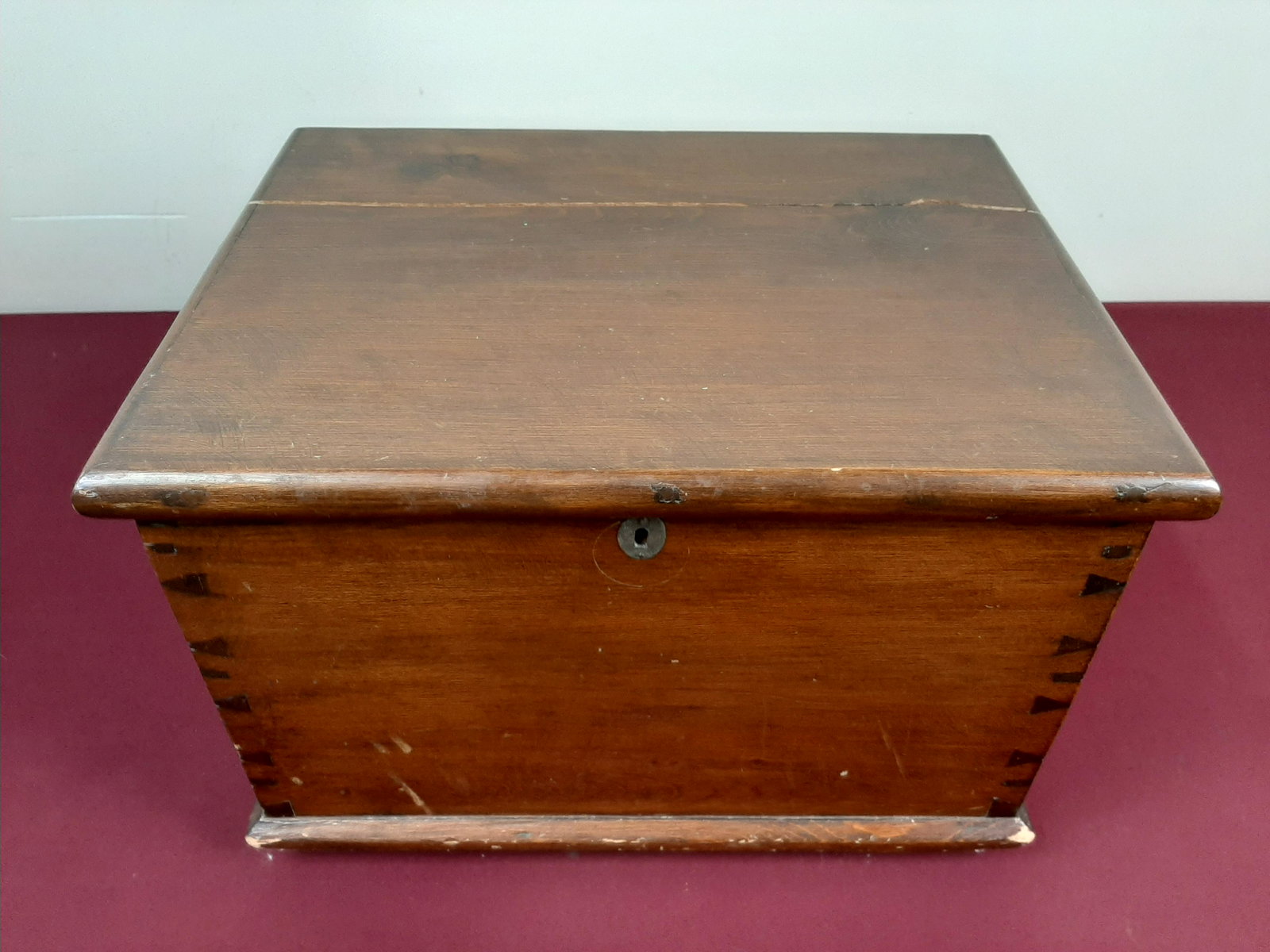 Wooden Box: 18 1/2" wide X 13 3/4" deep X 12 1/2" high. Split in center of lid. IMPORTANT: Before bidding, please read the terms and conditions below. When you registered for the auction you agreed to these terms