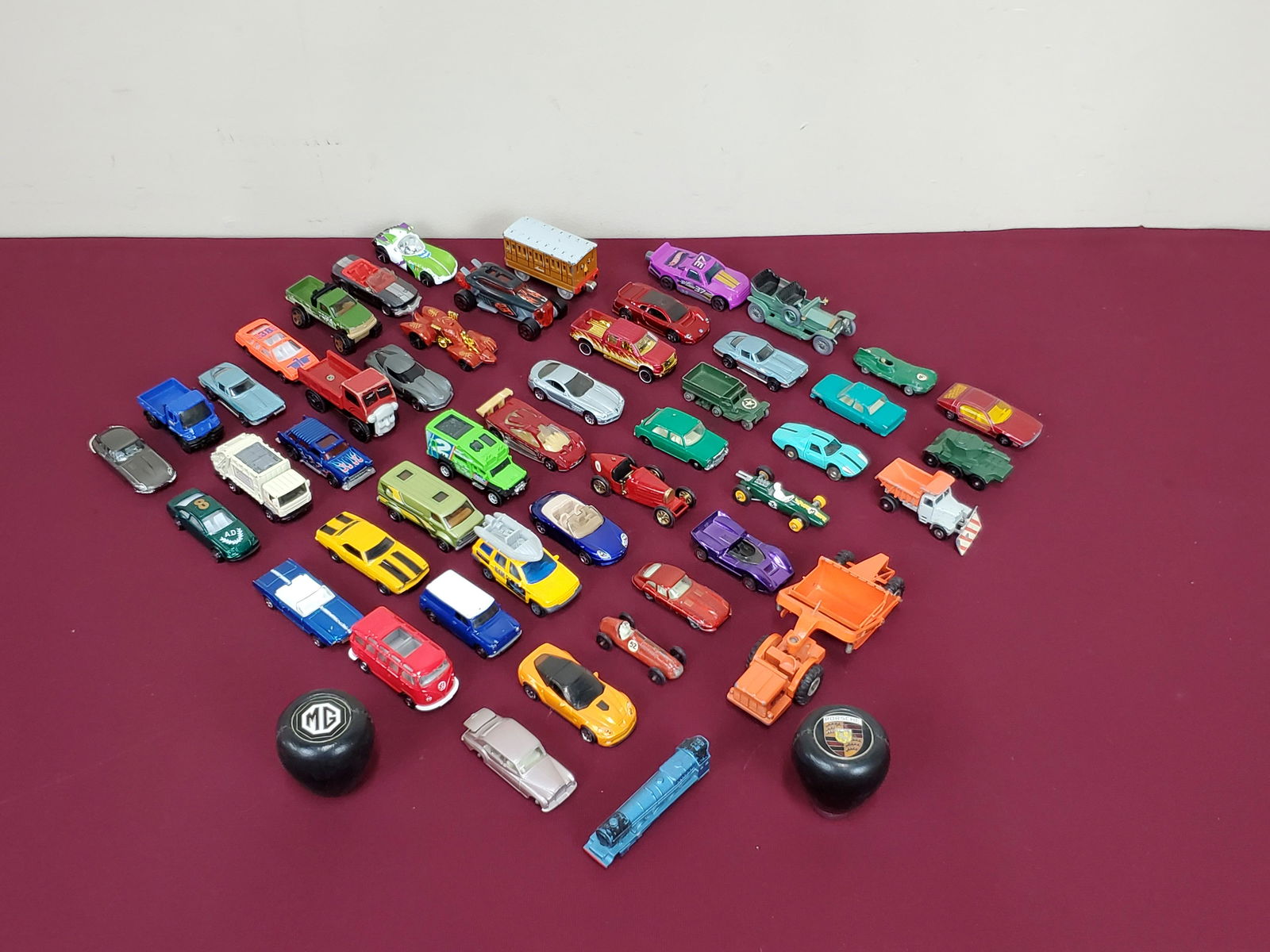 47 Matchbox Cars & Two Shift Knobs (1 of 3)