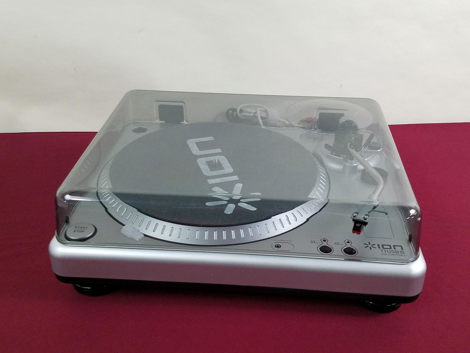 Ion USB Turntable / Vinyl Archiver (1 of 3)