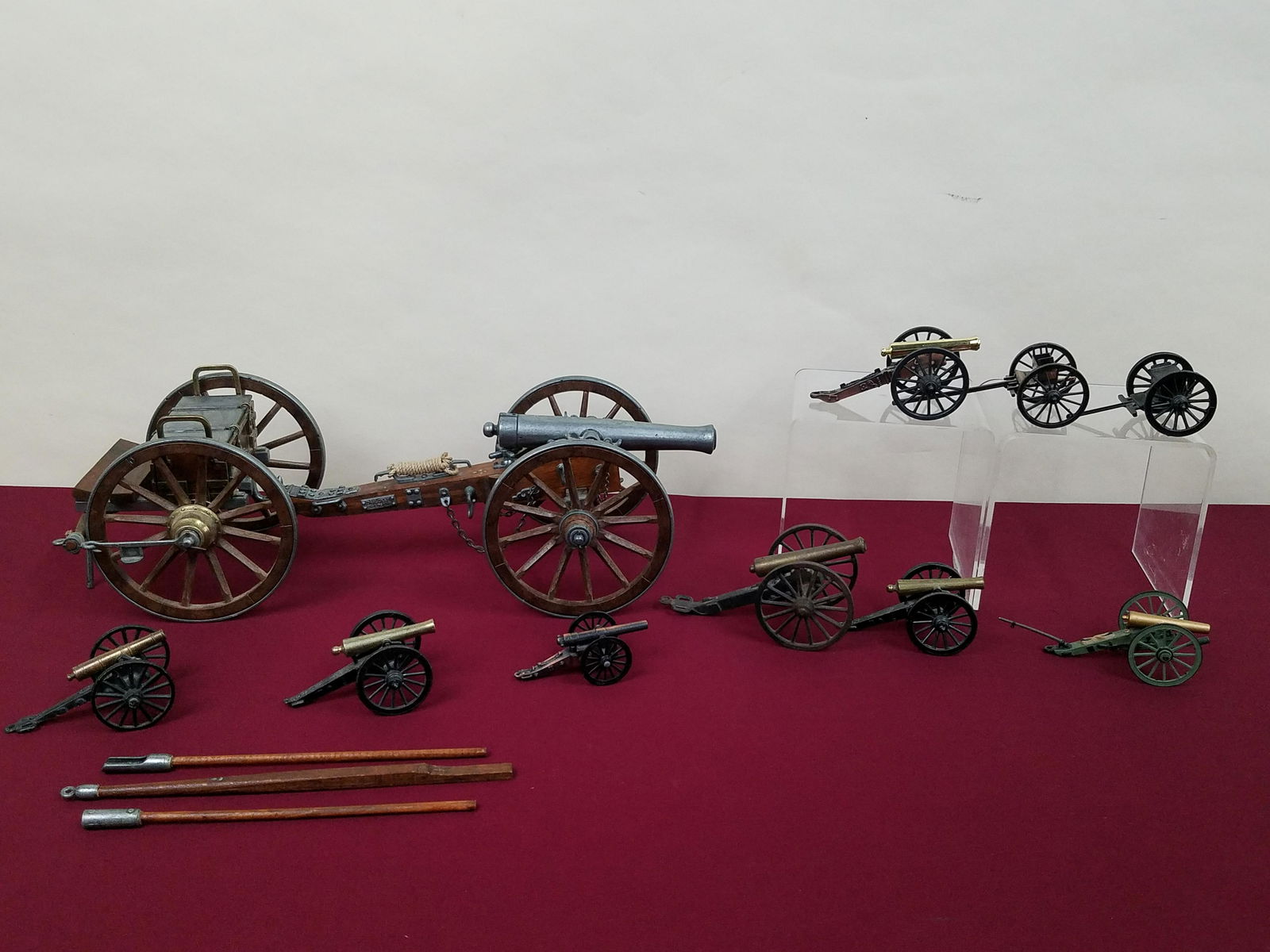 10 Cast Metal / Wood Miniature Cannons (1 of 17)