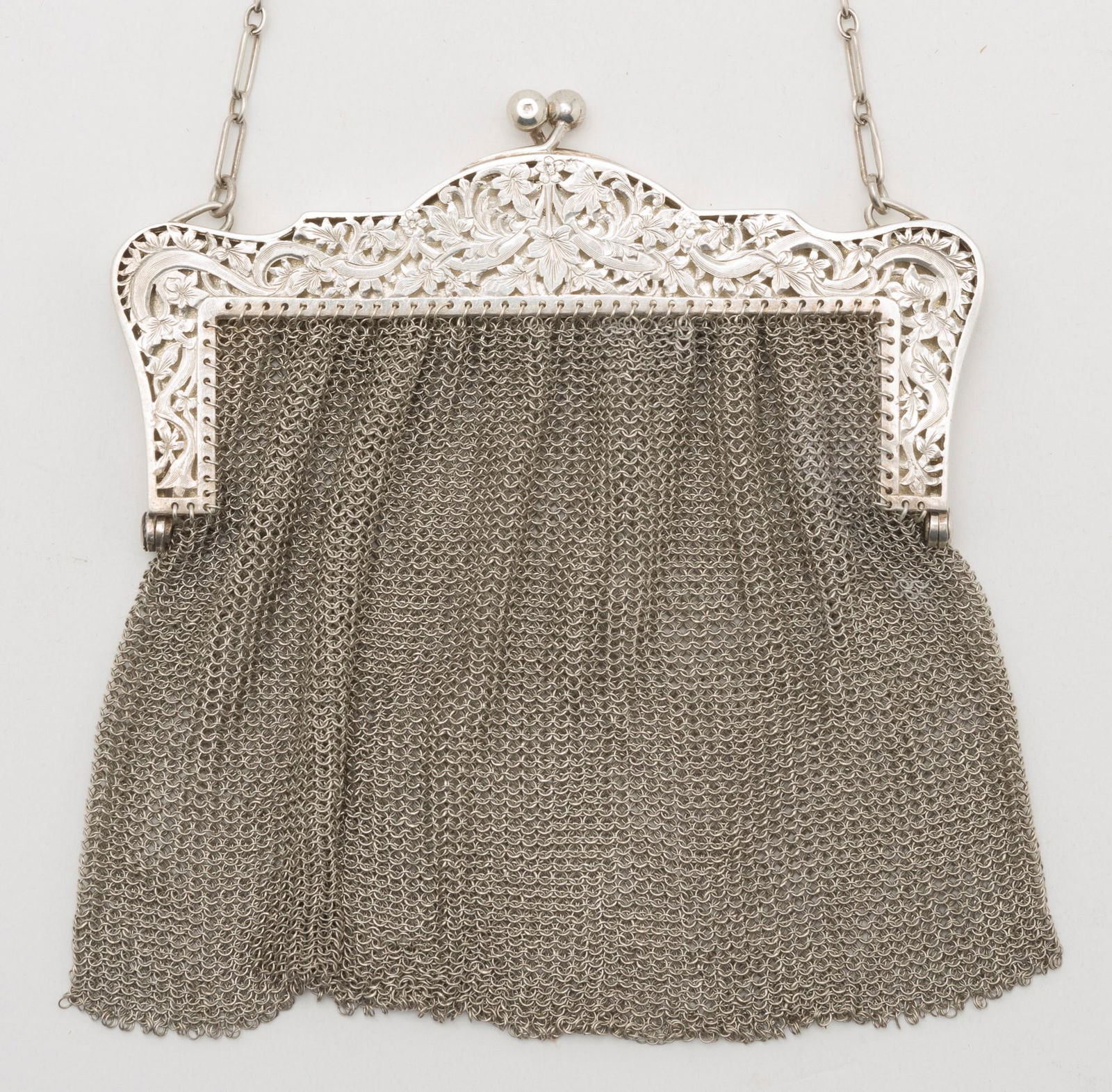 Victorian Sterling Mesh Purse (1 of 7)
