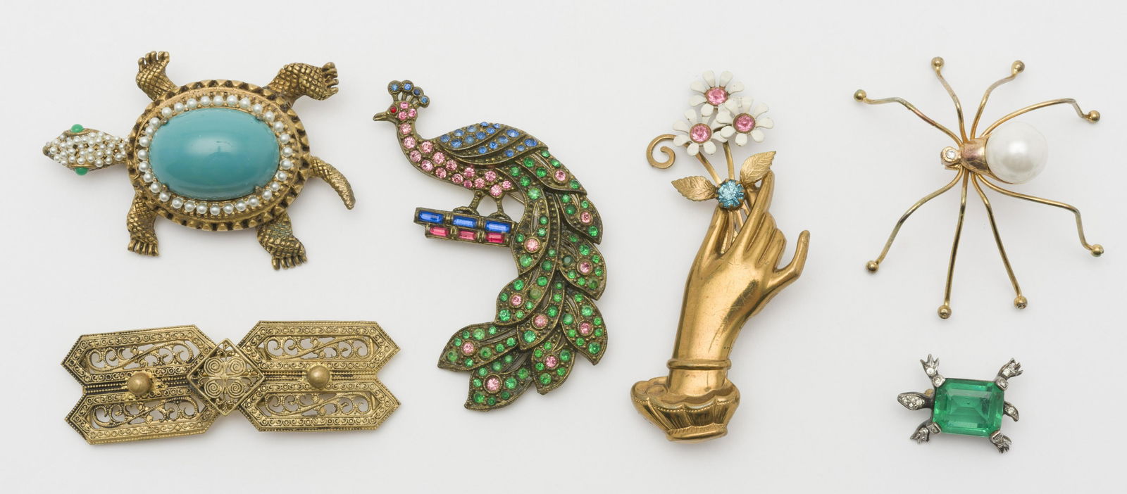 6 Pcs Costume Brooches Incl Coro (1 of 10)