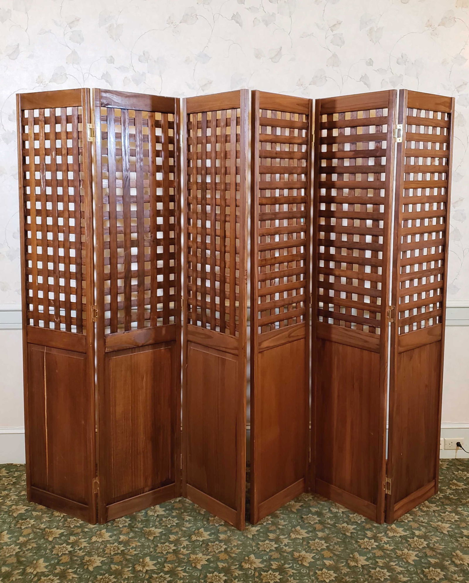 Pair of Wood Room Screens (1 of 3)