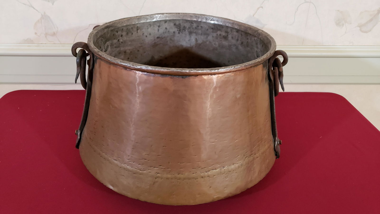 Large Copper Kettle (1 of 2)
