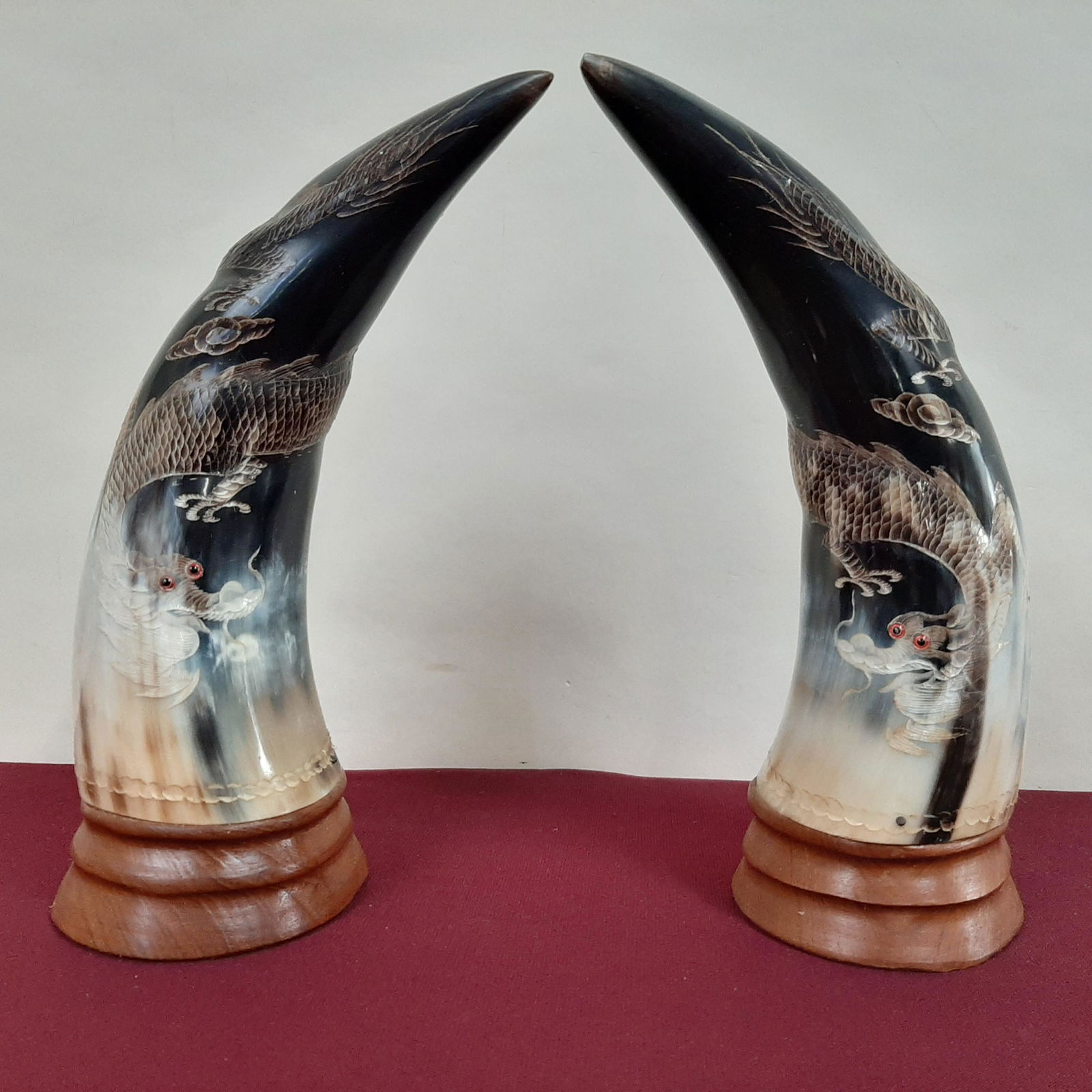 Pr Chinese Dragon Carved Horns (1 of 4)
