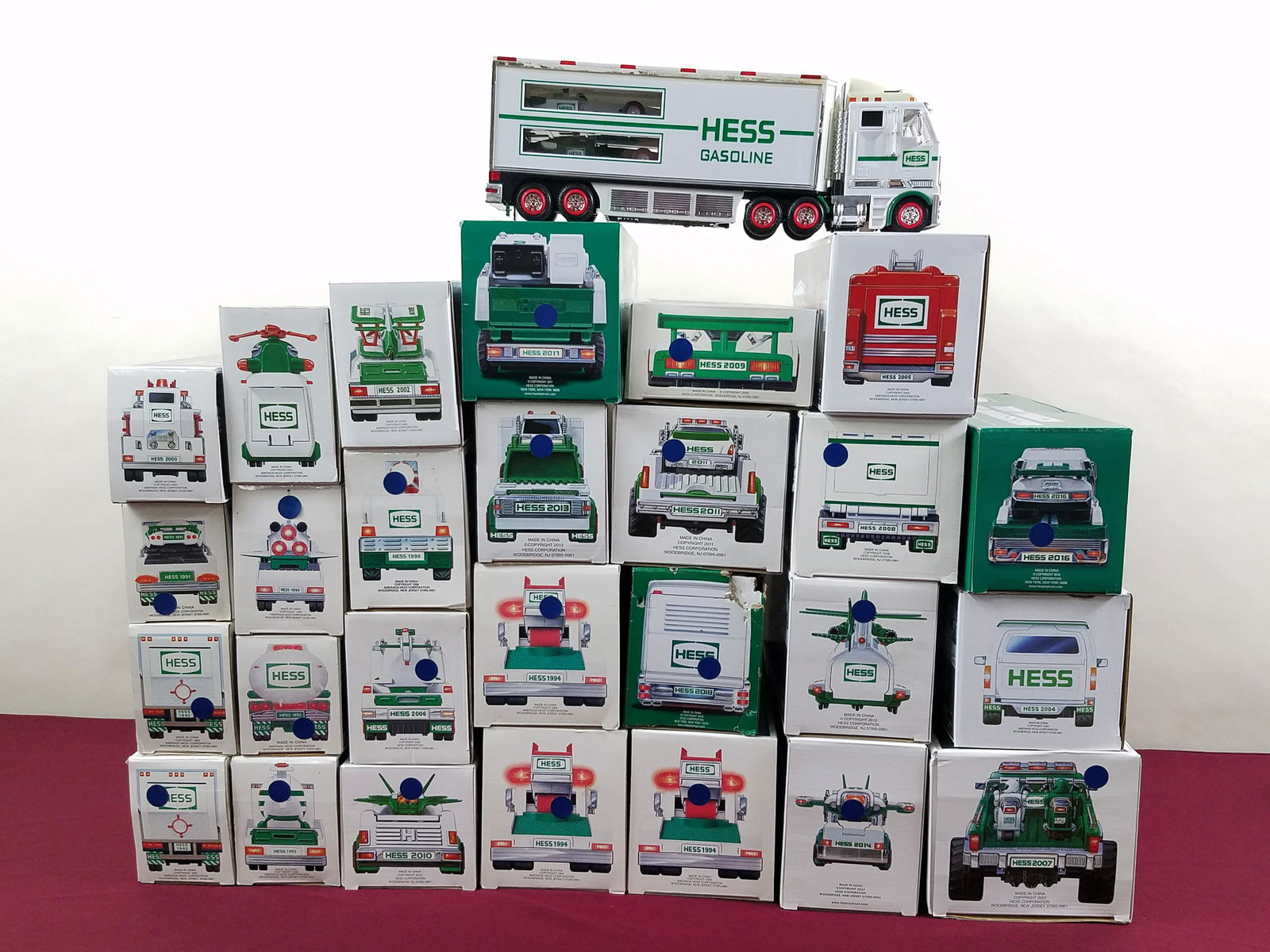 28 Hess Trucks (1990-2017) (1 of 5)