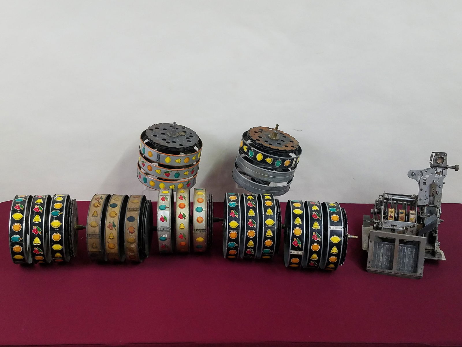 Mills Slot Machines Wheels and Parts (1 of 5)