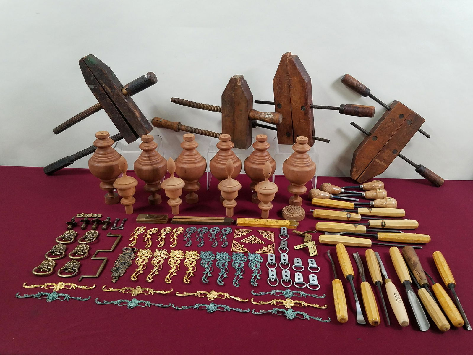 100 Pcs Gulden Gallery Furn. Tools and Parts (1 of 13)