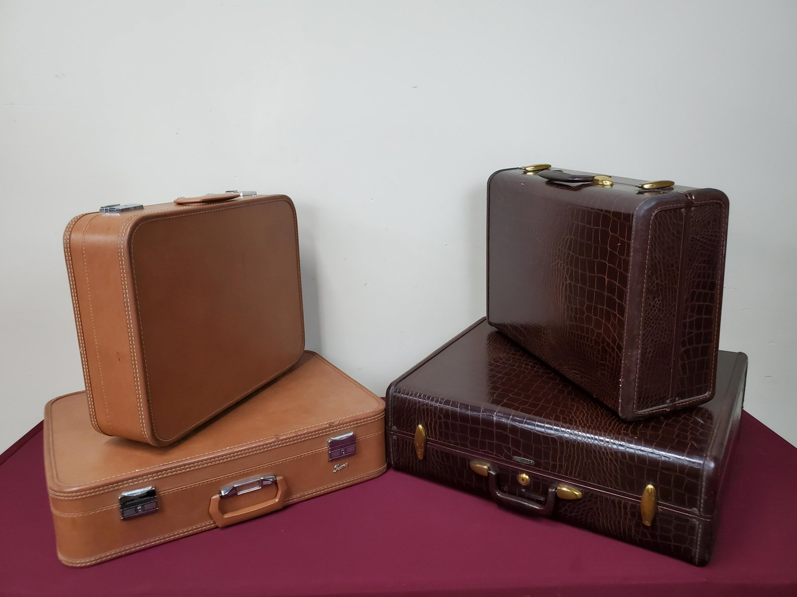 4 Pcs of Samsonite & Skyway Luggage: Large 24 1/4" wide X 9 1/2" deep X 19 1/2" high. Small 21 1/4" wide X 8" deep X 15 1/2" high. IMPORTANT: Before bidding, please read the terms and conditions below. When you registered for the auction