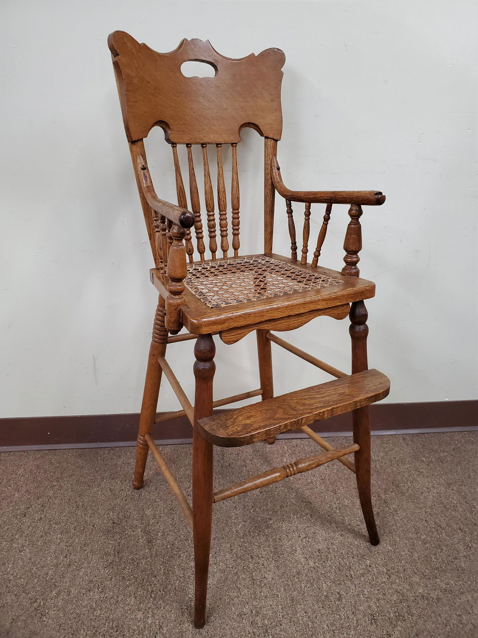 Cain Seated High Chair (1 of 3)