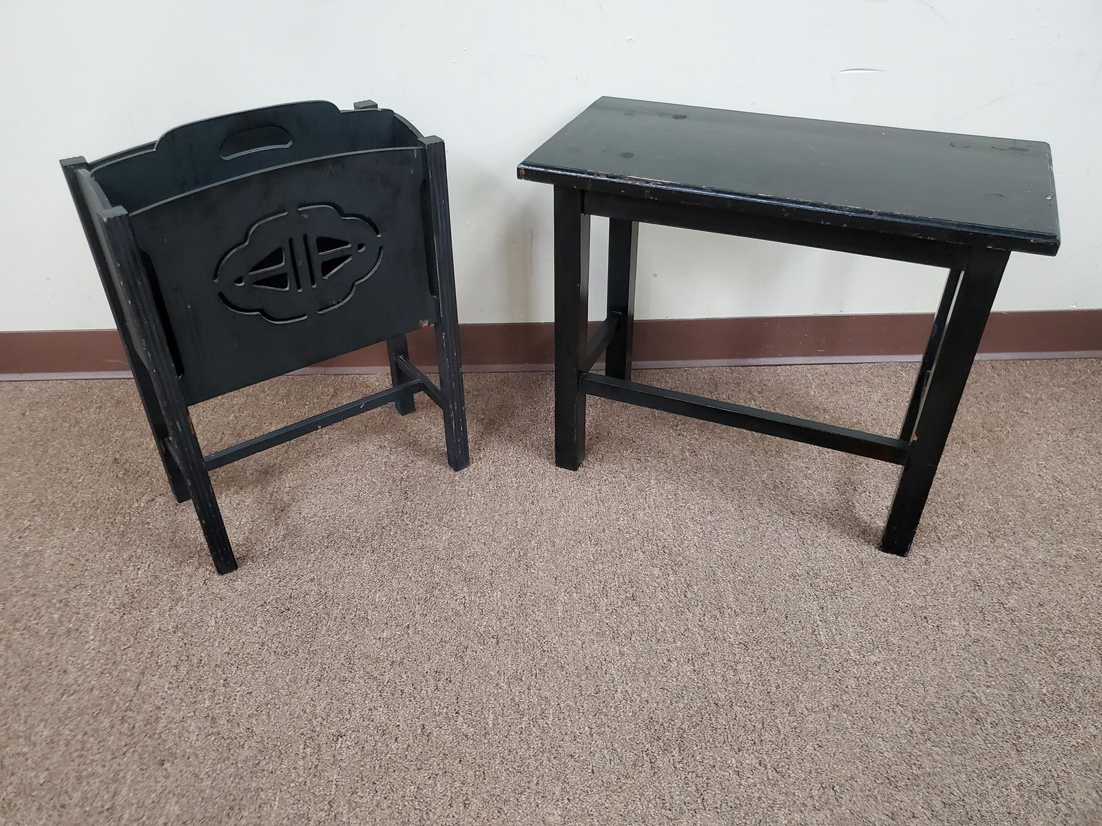 Black Painted Bench & Magazine Holder (1 of 2)