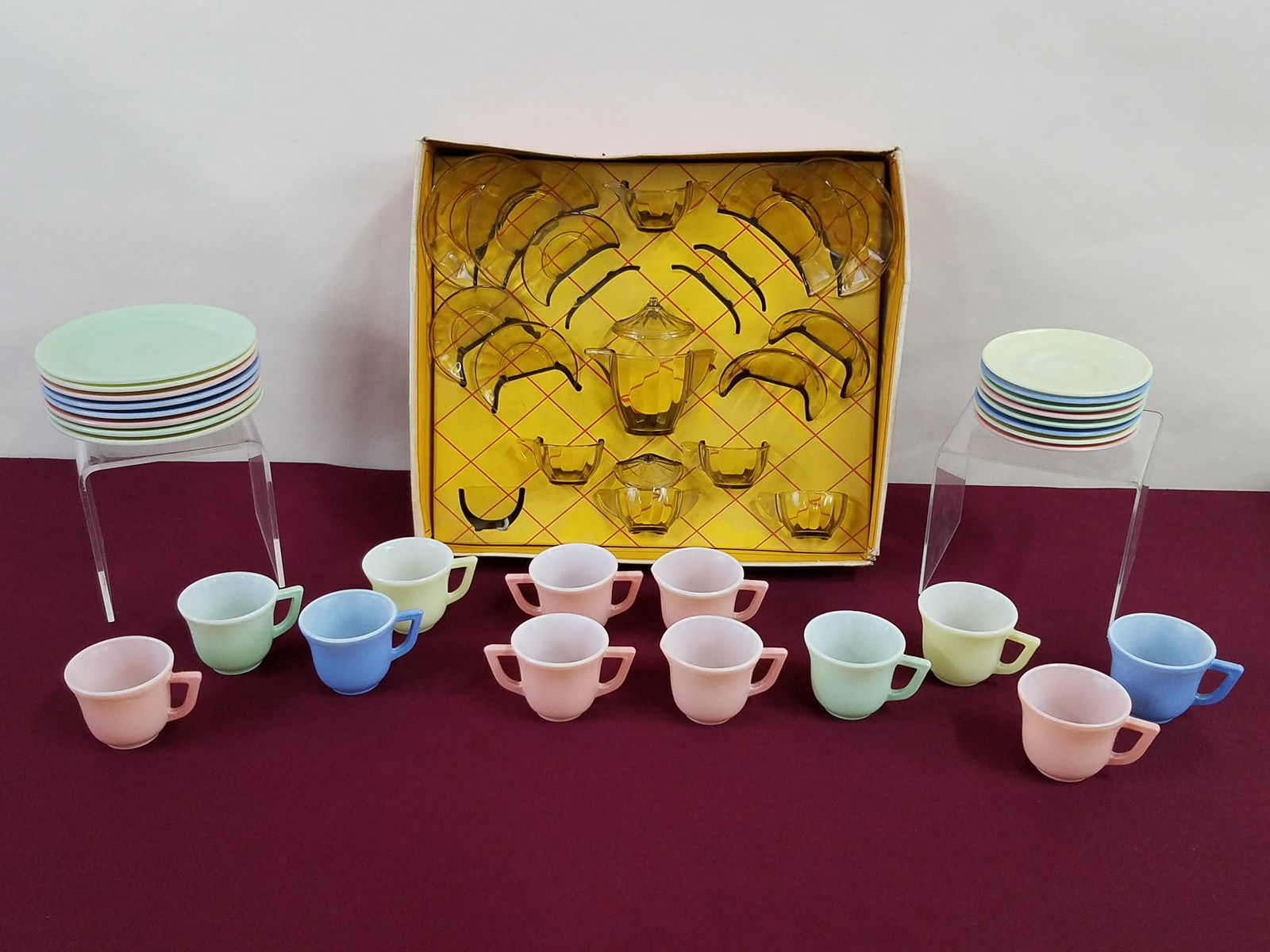 29 Pcs Child's Tea Sets (1 of 4)