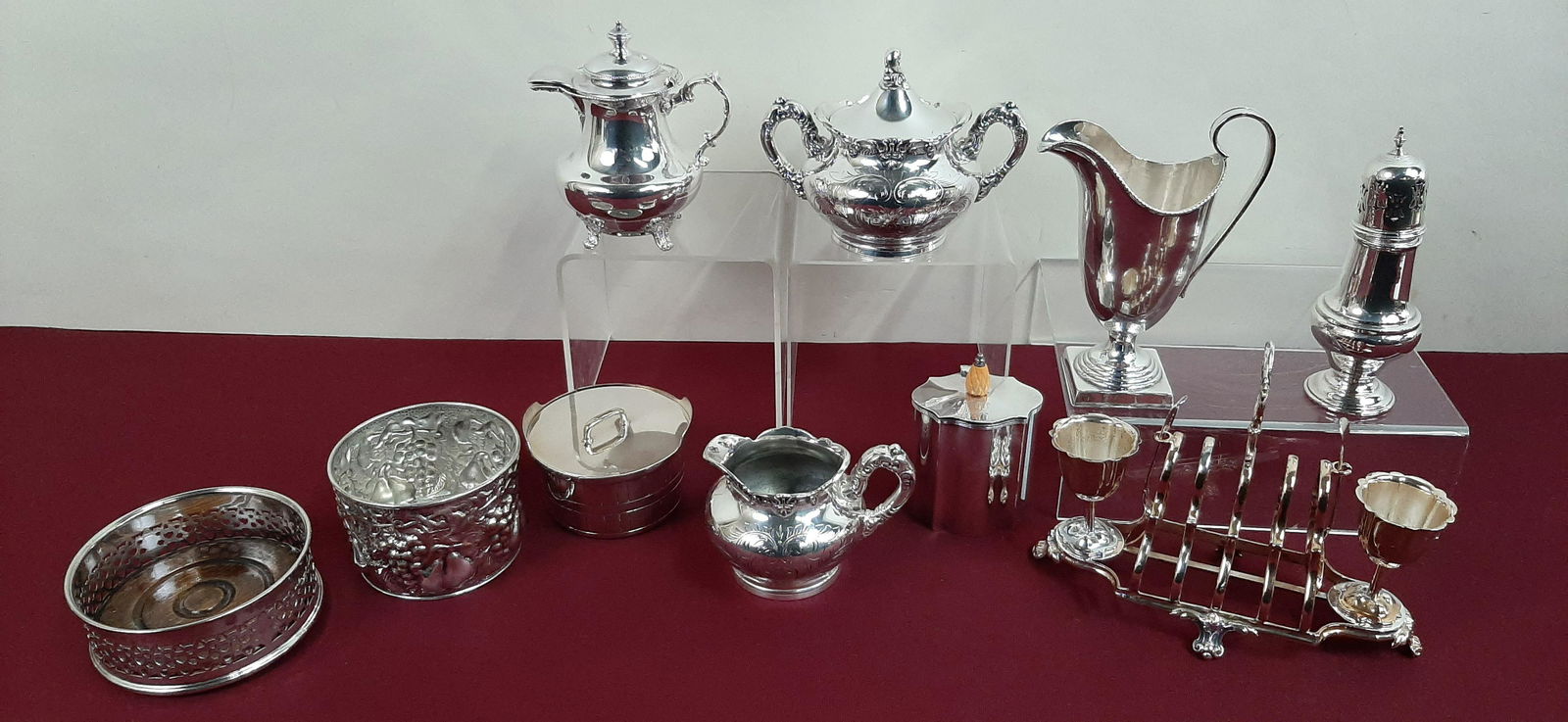 10 Pcs Silver Plate incl. Toast Holder (1 of 11)