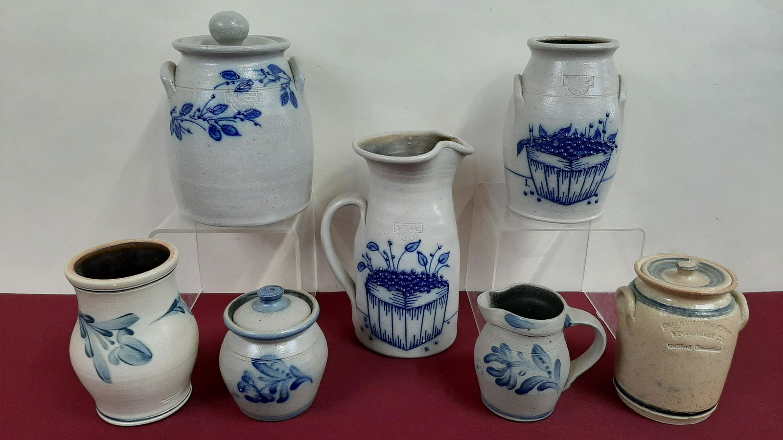 7 Pcs Stoneware (1 of 7)