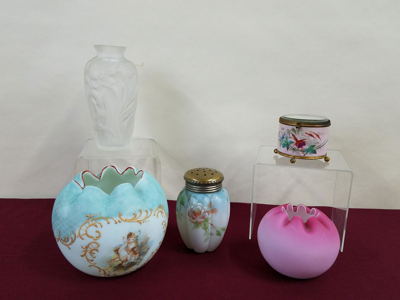 5 Pcs Glass Incl Vases, Sugar Shaker and Box (1 of 8)