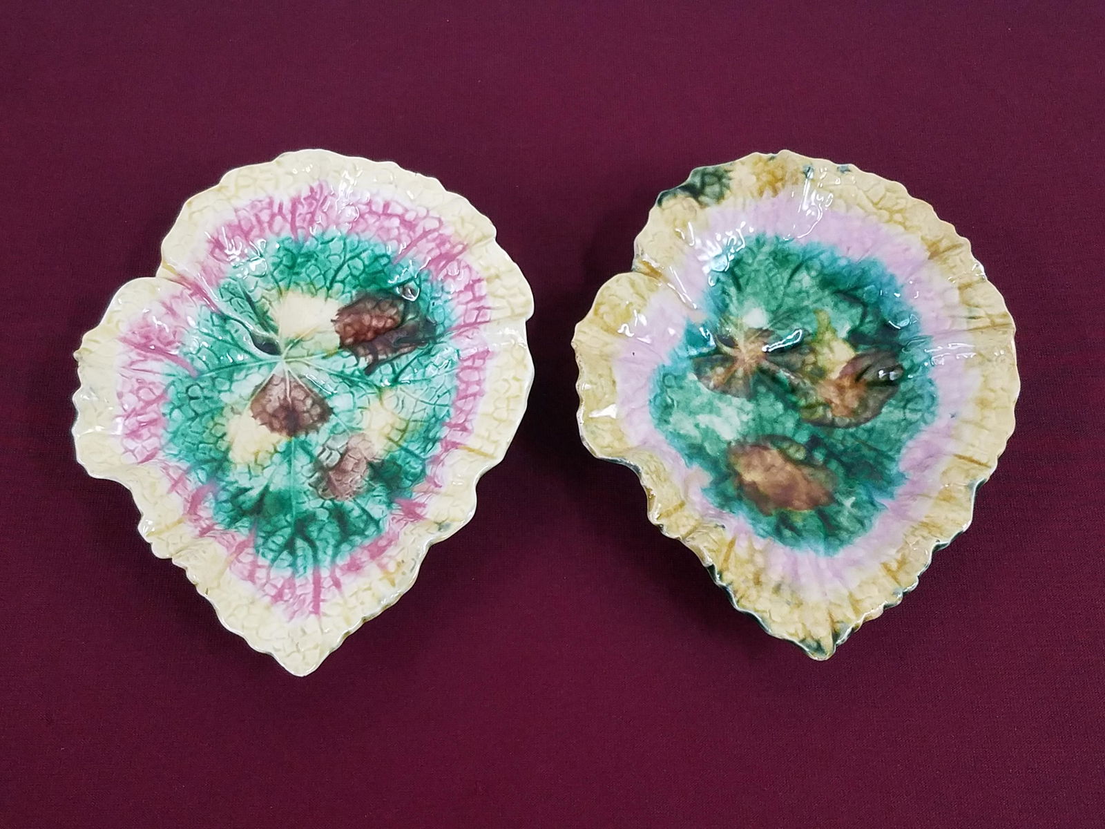 2 Etruscan Majolica Leaf Dishes (1 of 3)