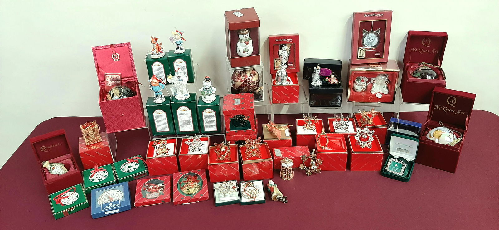44 Pcs Designer Christmas incl Reed and Barton (1 of 9)