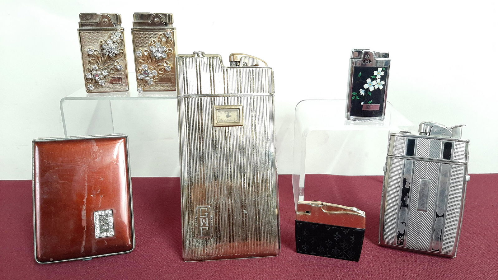 7 Cigarette Cases and Lighters (1 of 4)