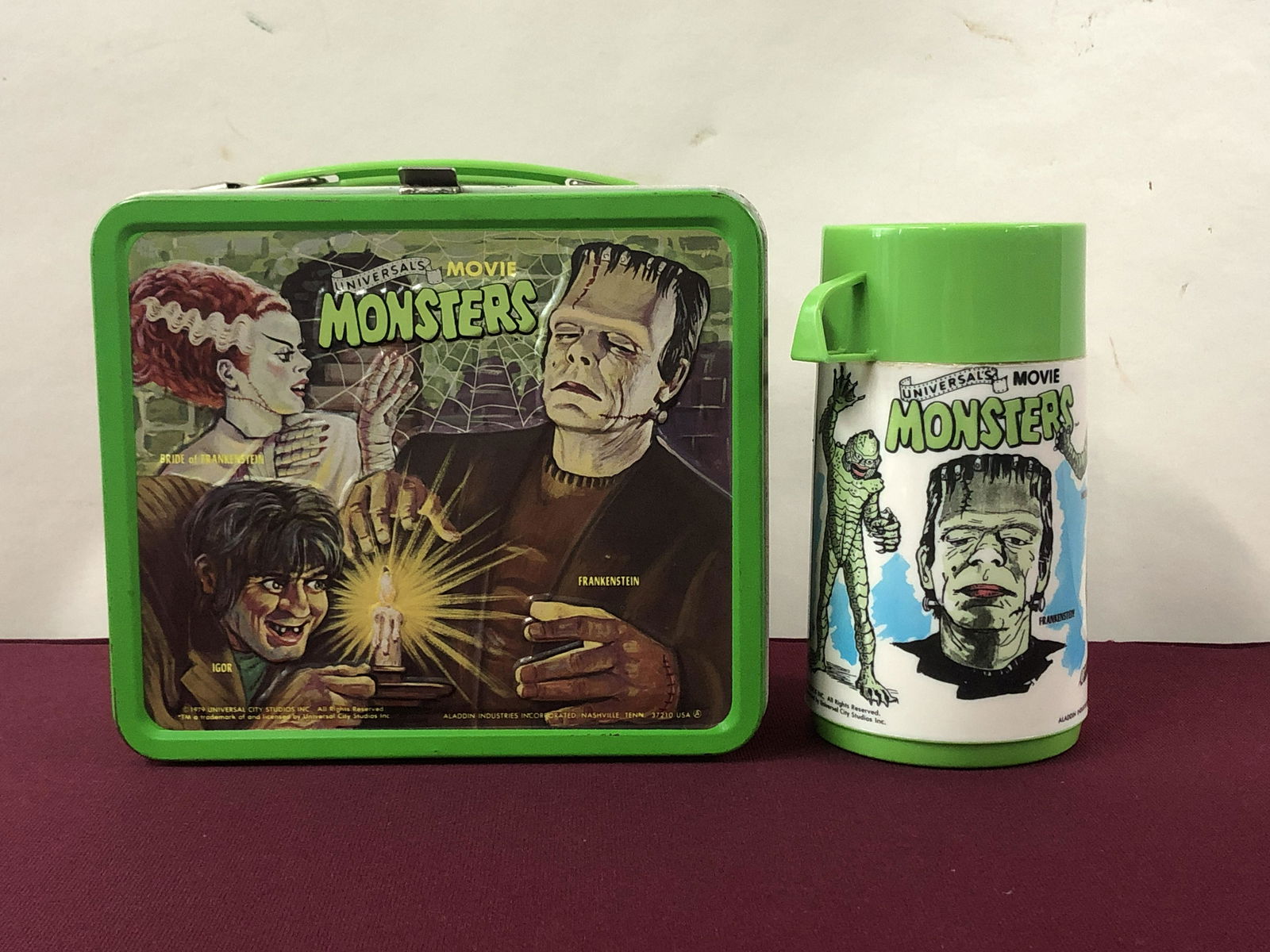 Universal Movie Monster Lunch Box with Thermos (1 of 7)