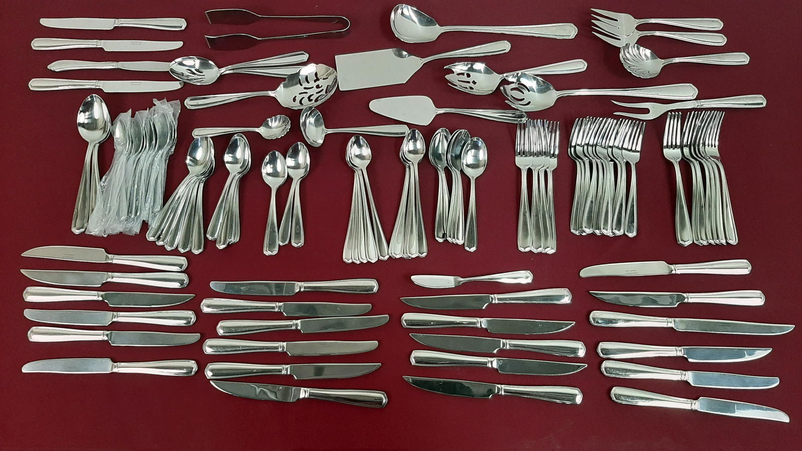 112 Pcs Reed & Barton Flatware (1 of 5)