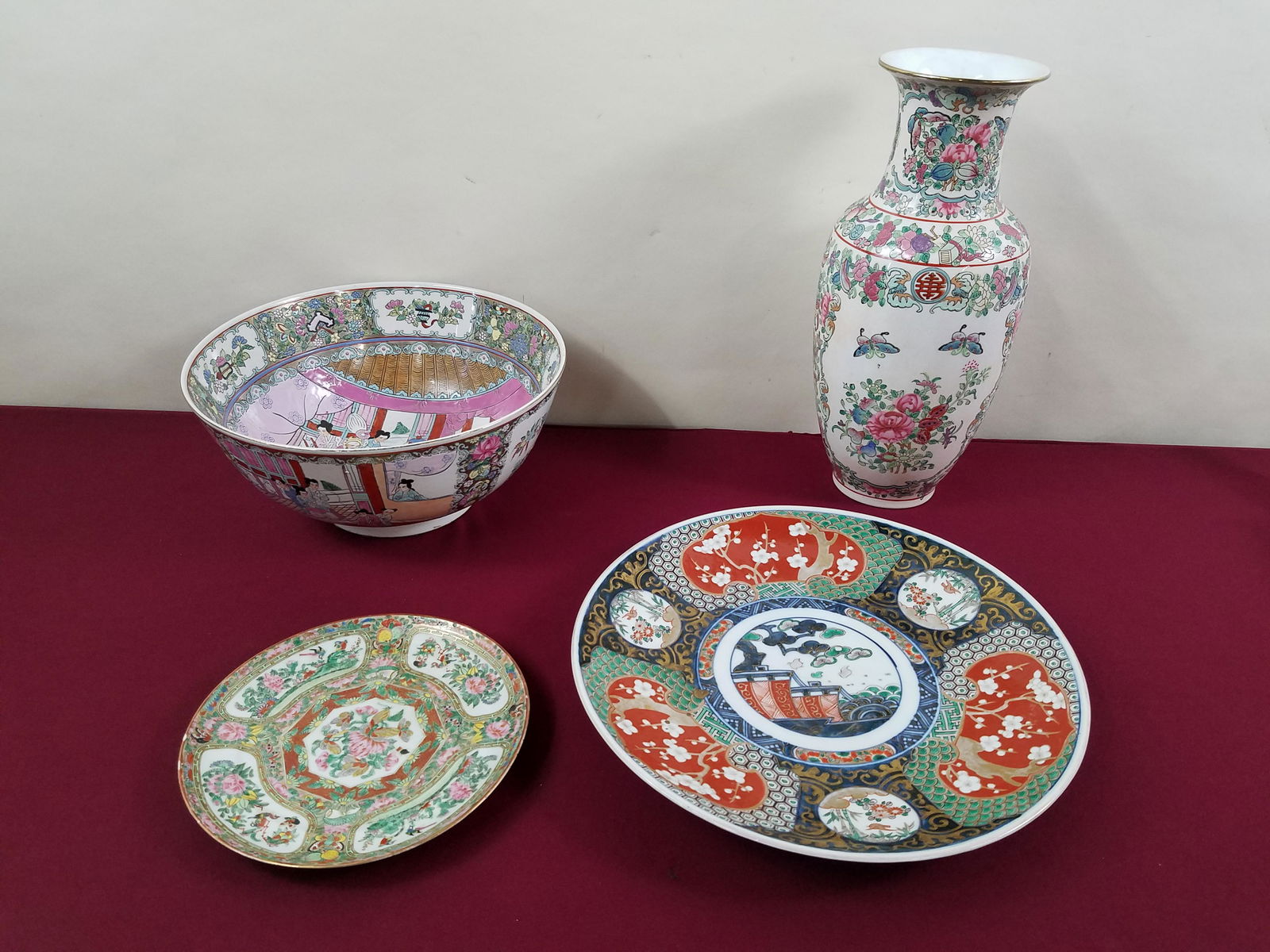 4 Asian Ceramics incl Large Bowl (1 of 11)