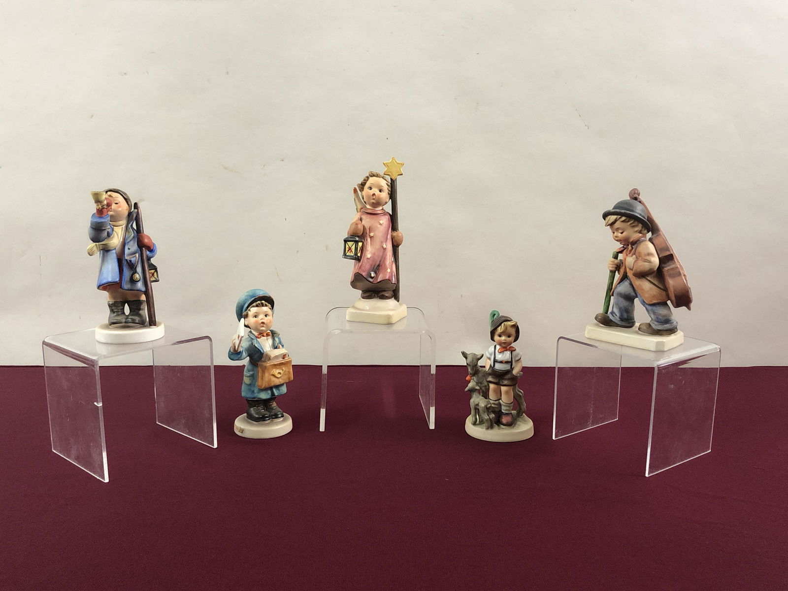 5 Hummel Figurines (1 of 5)