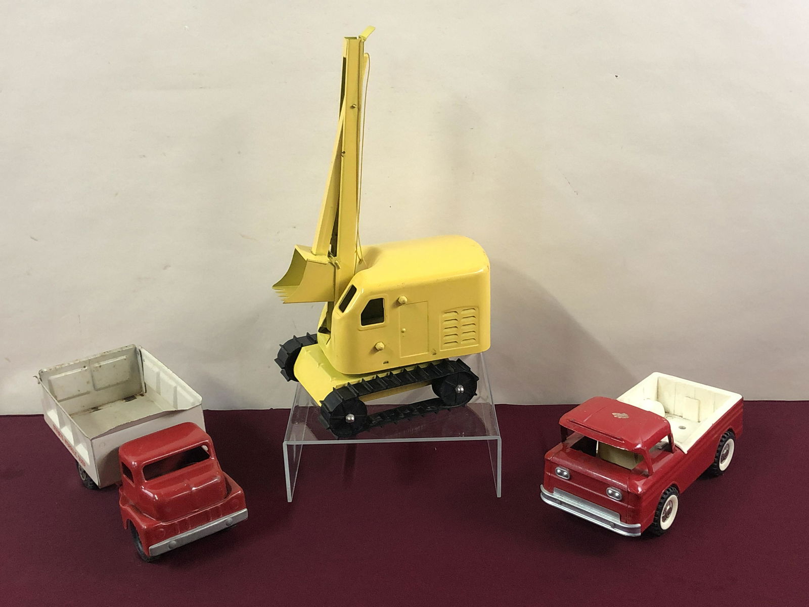 3 Structo Pressed Steel Trucks (1 of 4)