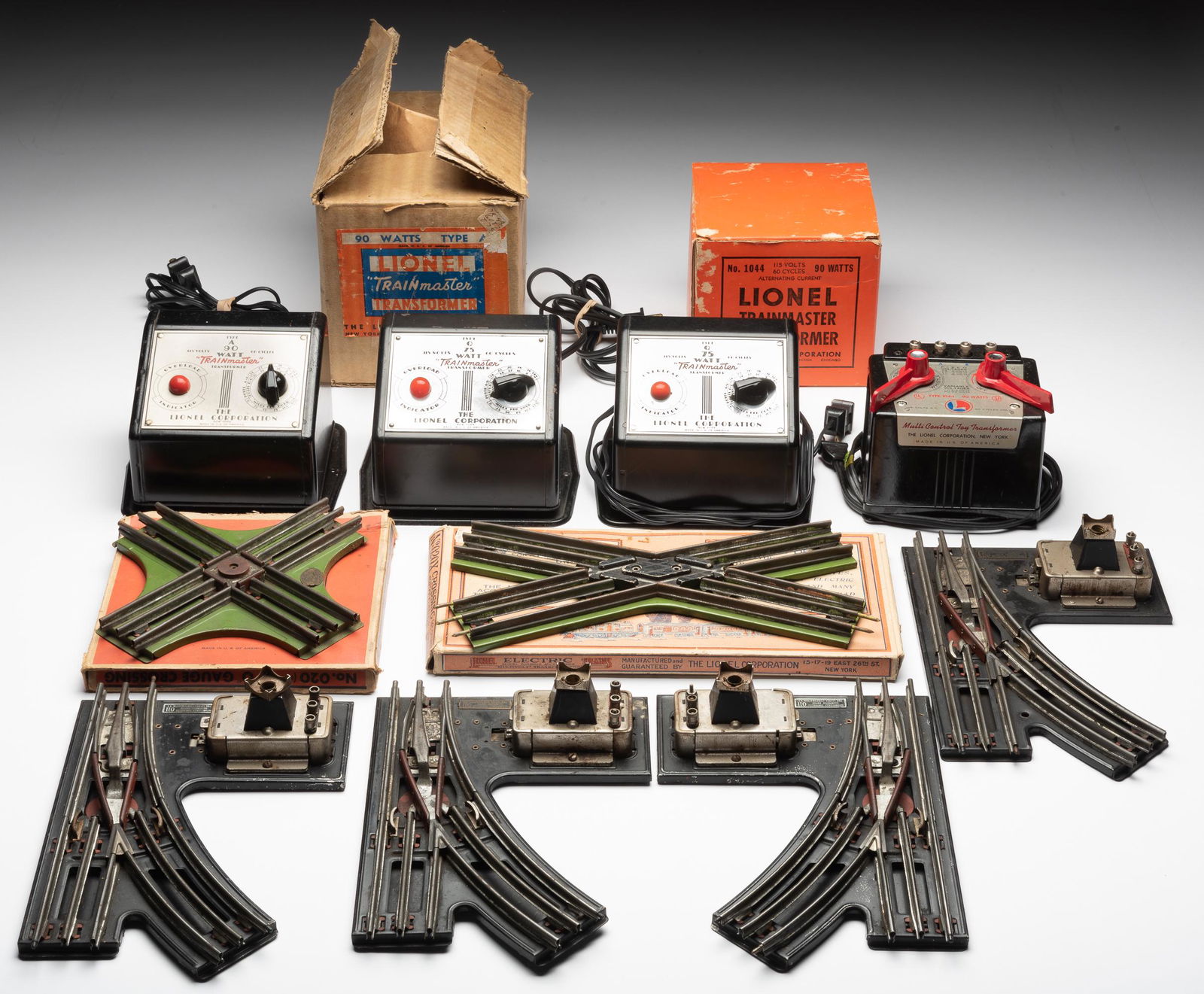 Lionel Track & Transformers (1 of 5)
