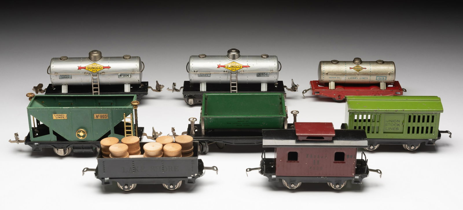 8 Lionel Lines Freight Cars (1 of 2)