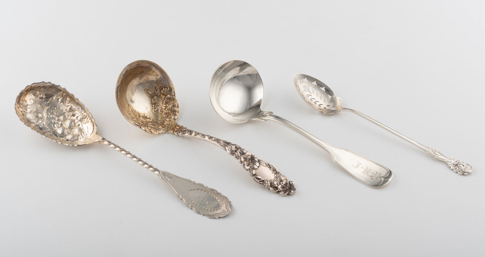 4 Sterling & Silverplate Spoons (1 of 16)