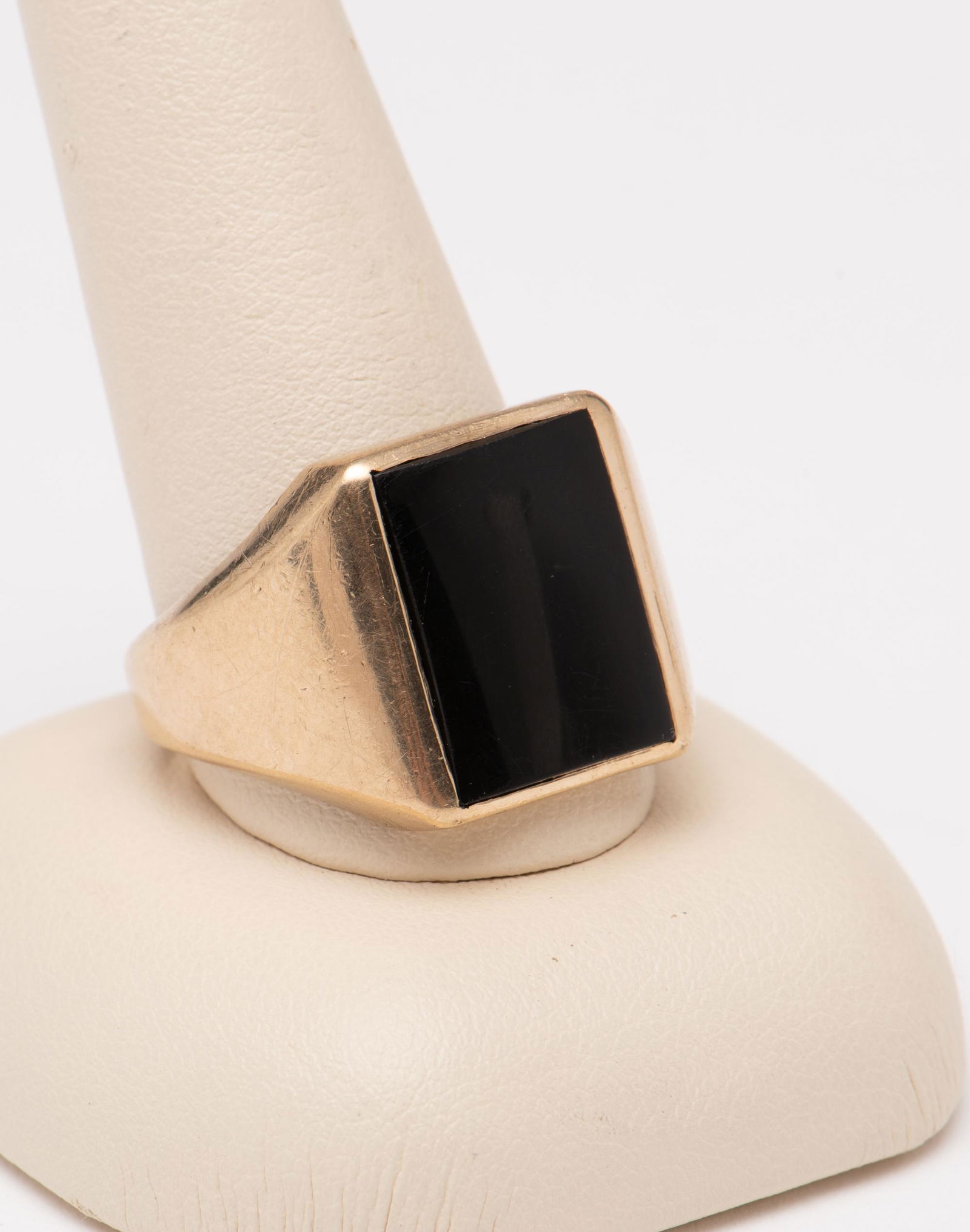10k Gold & Onyx Ring (1 of 4)