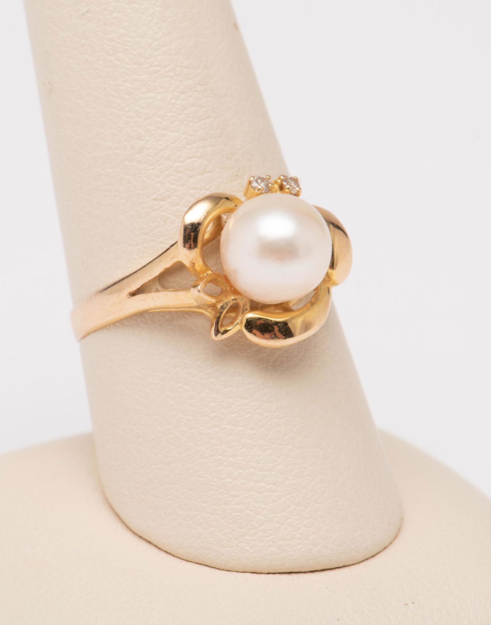 14k Gold & Pearl Ring (1 of 4)
