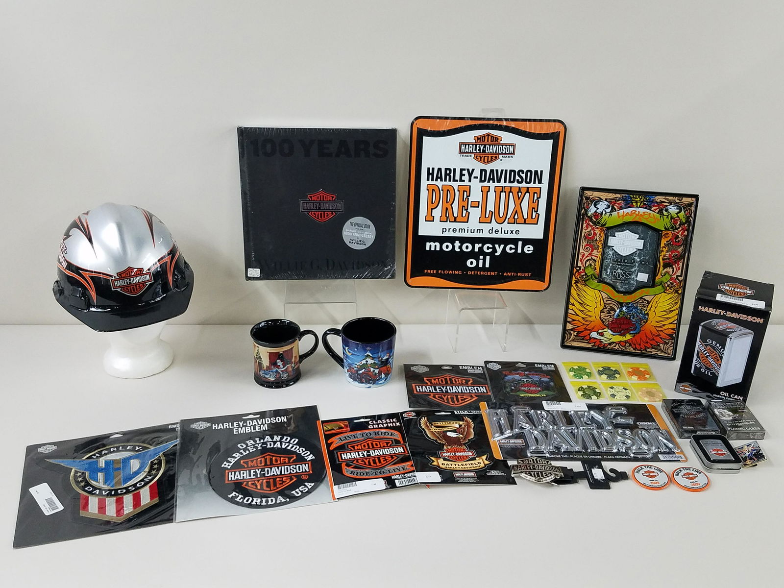 27 Pcs Harley Davidson incl Napkin Dispenser (1 of 5)