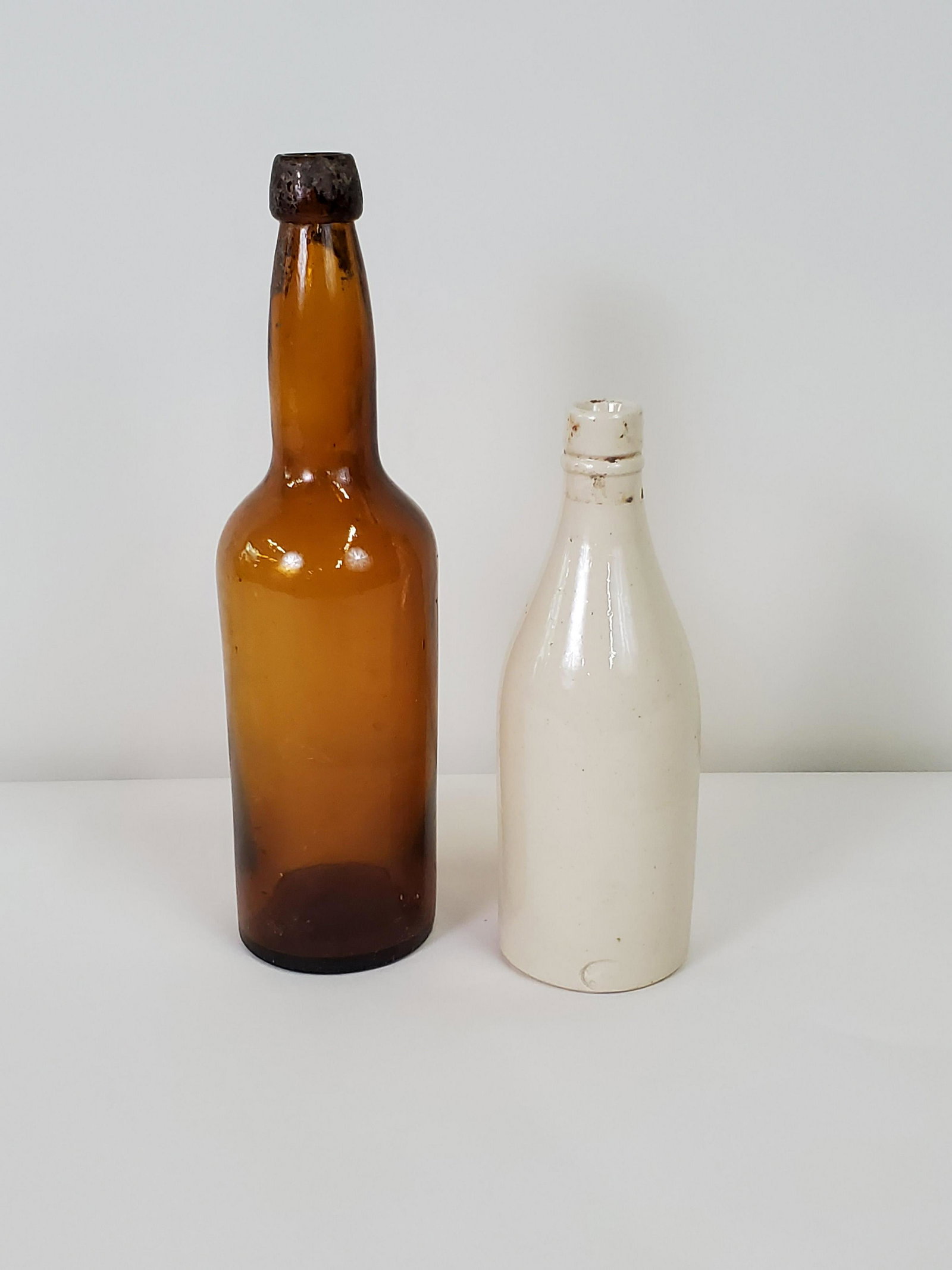 Tombstone, AZ Excavated Bottles: Ginger beer & brown glass with letter of provenance.